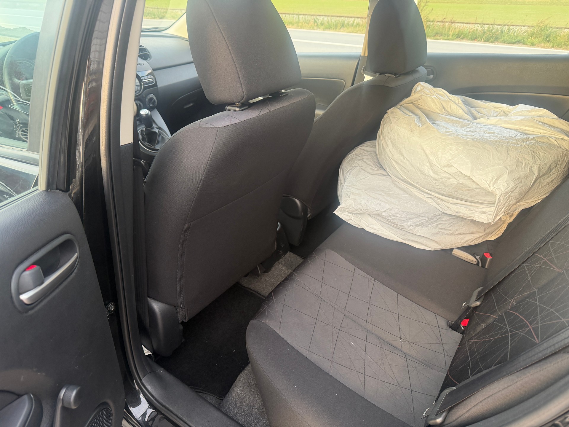 MAZDA 2 1.3i 16V Exclusive-image-9