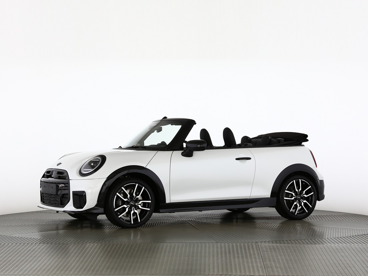 MINI Cooper S Cabriolet DKG-showroom-element-3
