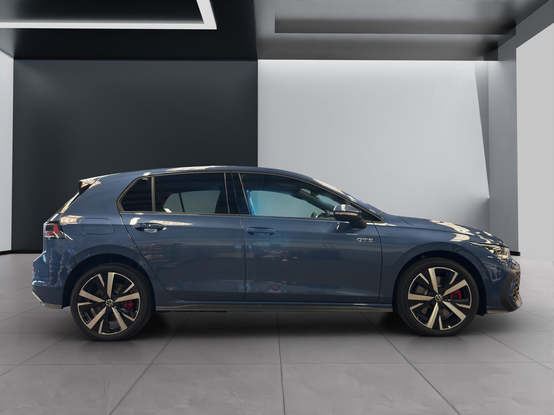 VW Golf 1.5 TSI PHEV GTE-showroom-element-2