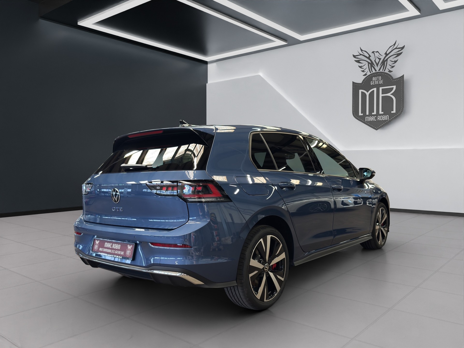 VW Golf 1.5 TSI PHEV GTE-showroom-element-3
