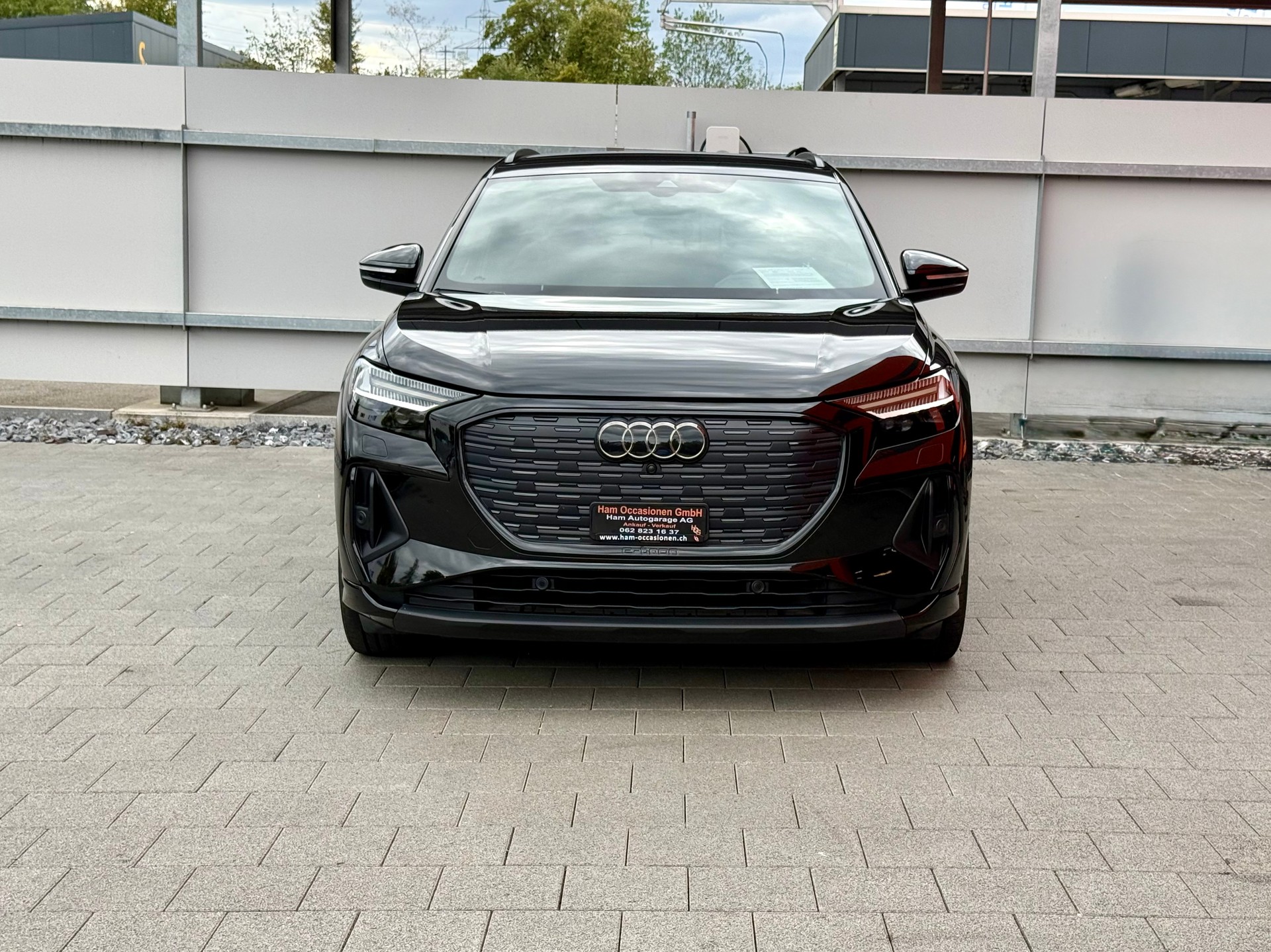 AUDI Q4 e-tron 50 quattro