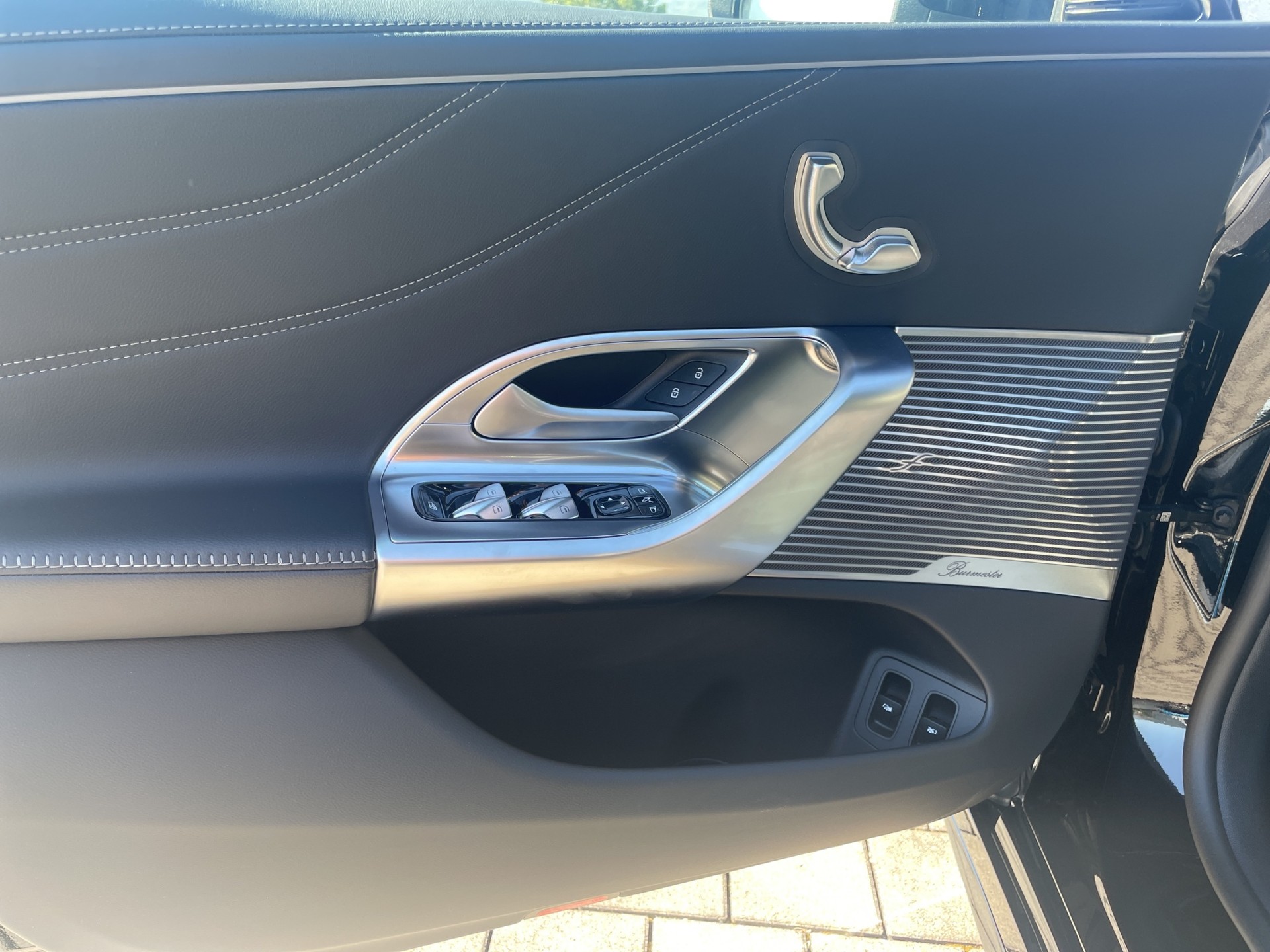 MERCEDES-BENZ C 400 4MATIC-image-11