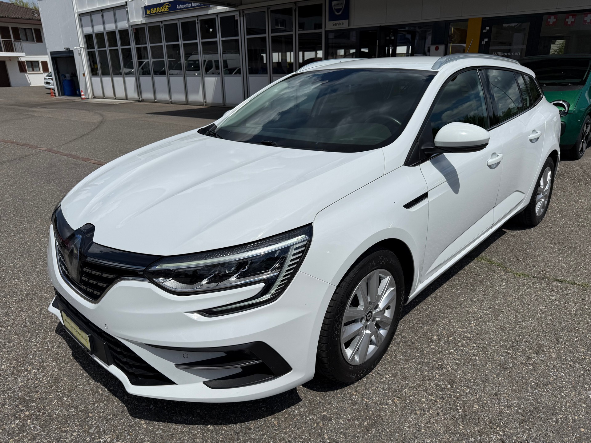RENAULT Mégane Grandtour 1.5 dCi Business EDC-showroom-element-1