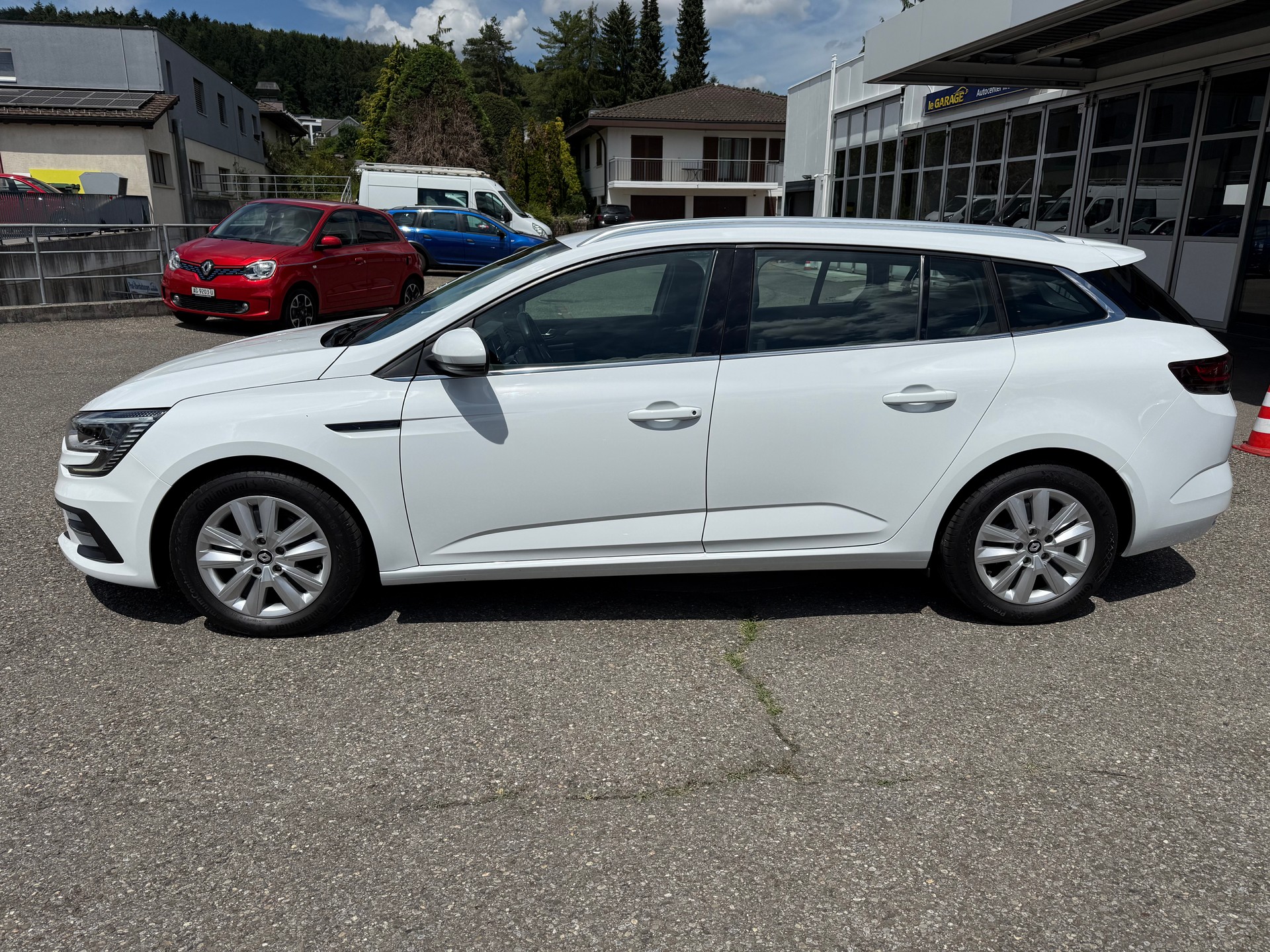 RENAULT Mégane Grandtour 1.5 dCi Business EDC-showroom-element-2
