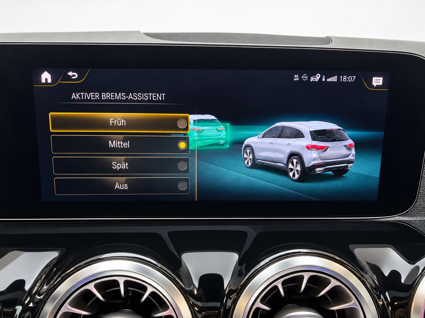 MERCEDES-BENZ GLA 250 4MATIC AMG Line (CH) | VOLLAUSSTATTUNG-image-25