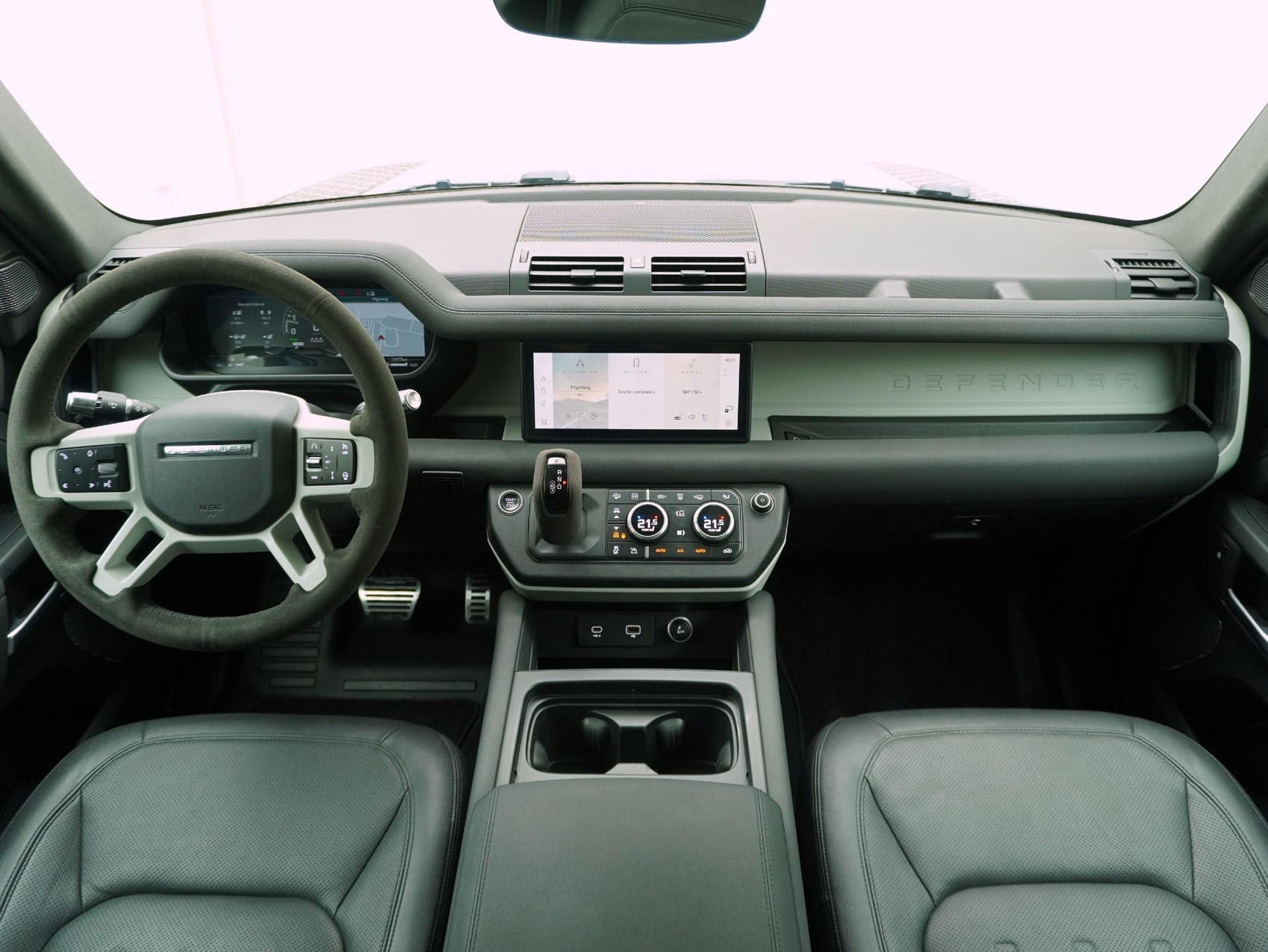 LAND ROVER Defender 2.0 P400e S-image-13