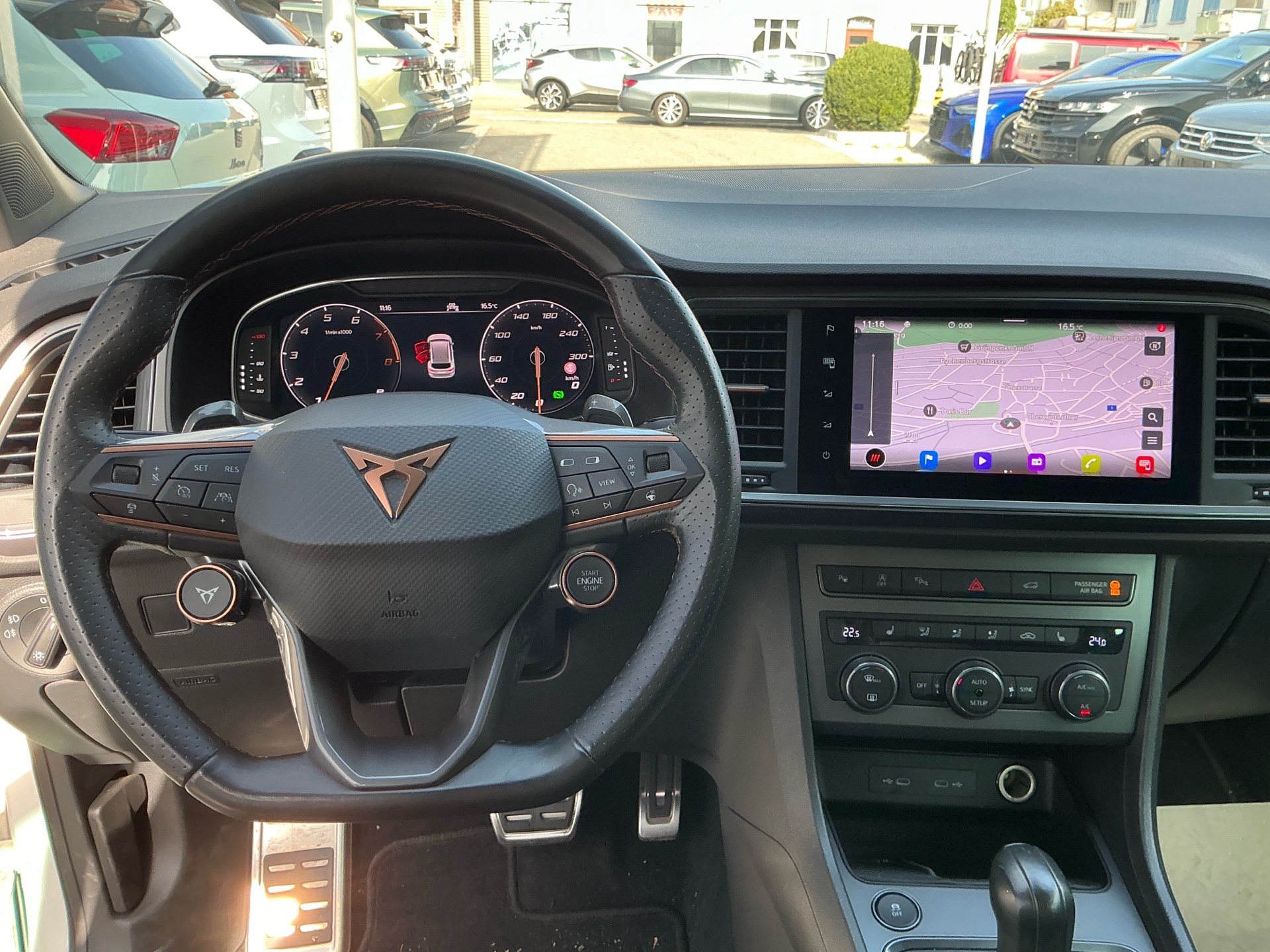 CUPRA Ateca VZ 4Drive *** PANORAMAGLASDACH & ASSISTENZPAKET ***-image-9