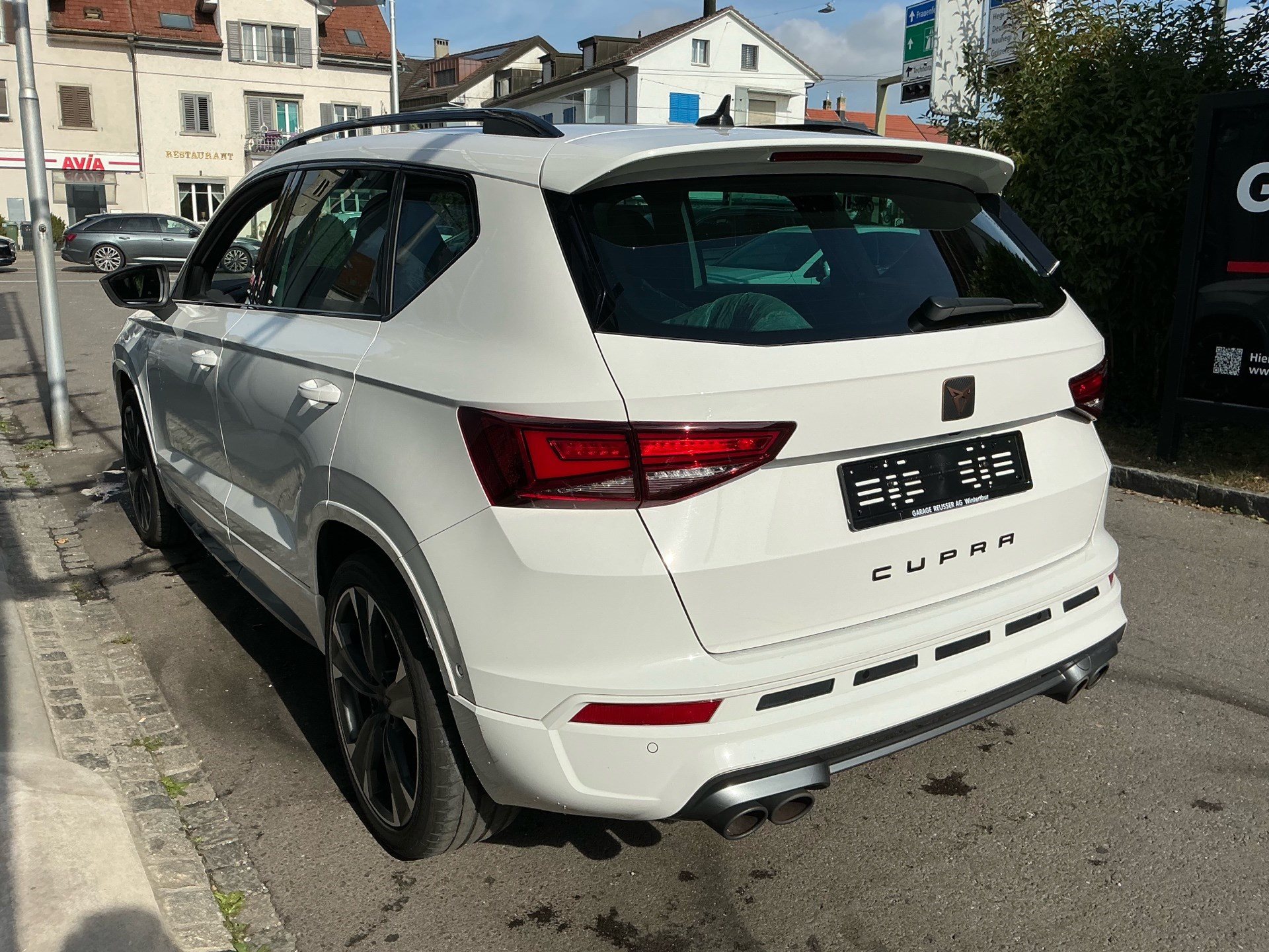 CUPRA Ateca VZ 4Drive *** PANORAMAGLASDACH & ASSISTENZPAKET ***-image-5