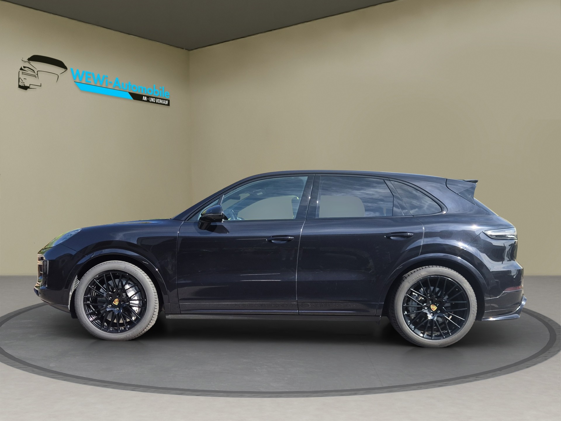 PORSCHE Cayenne Turbo-showroom-element-1