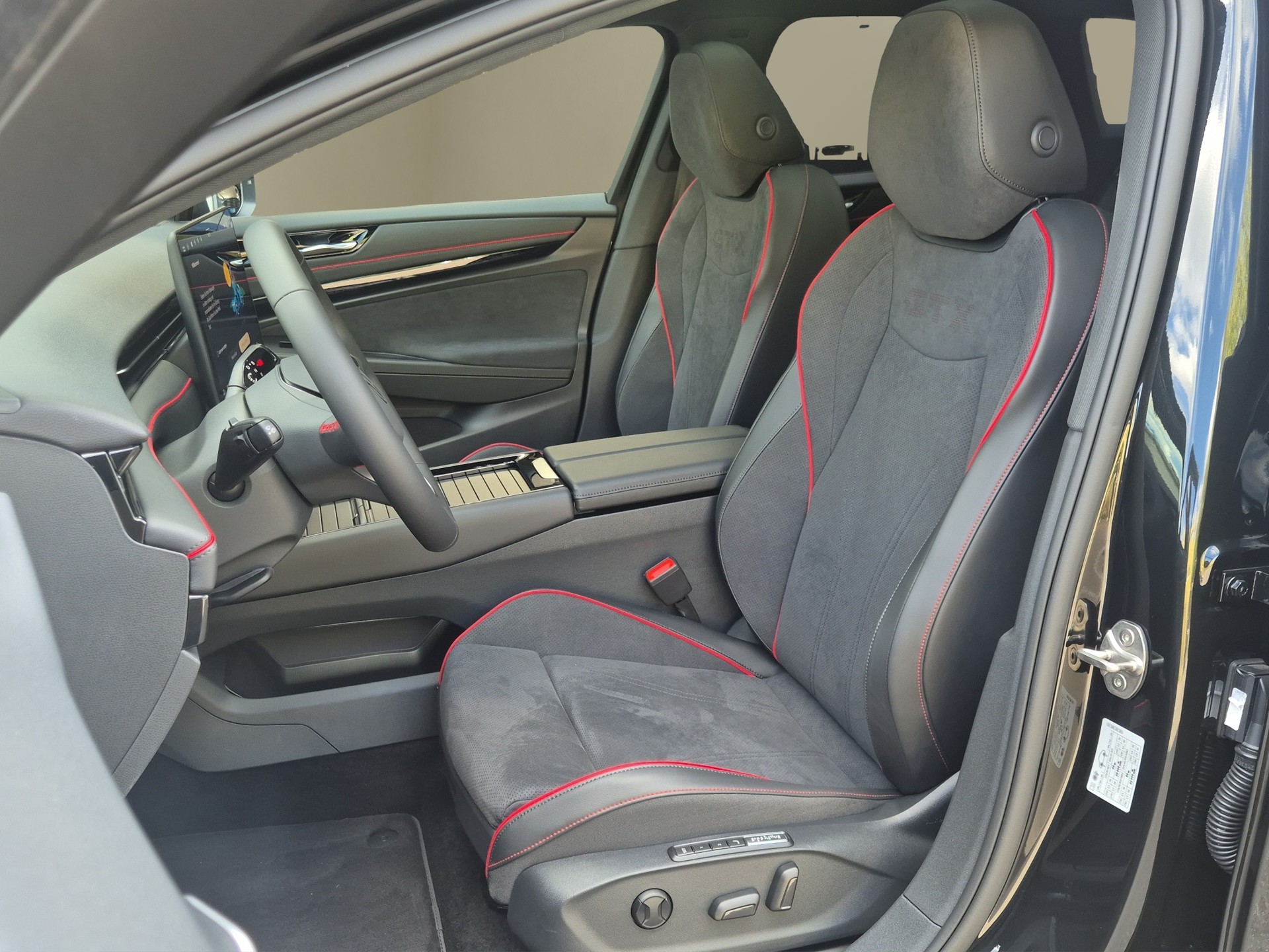 VW ID.7 Tourer GTX 86 kWh GTX 4 Motion-image-8