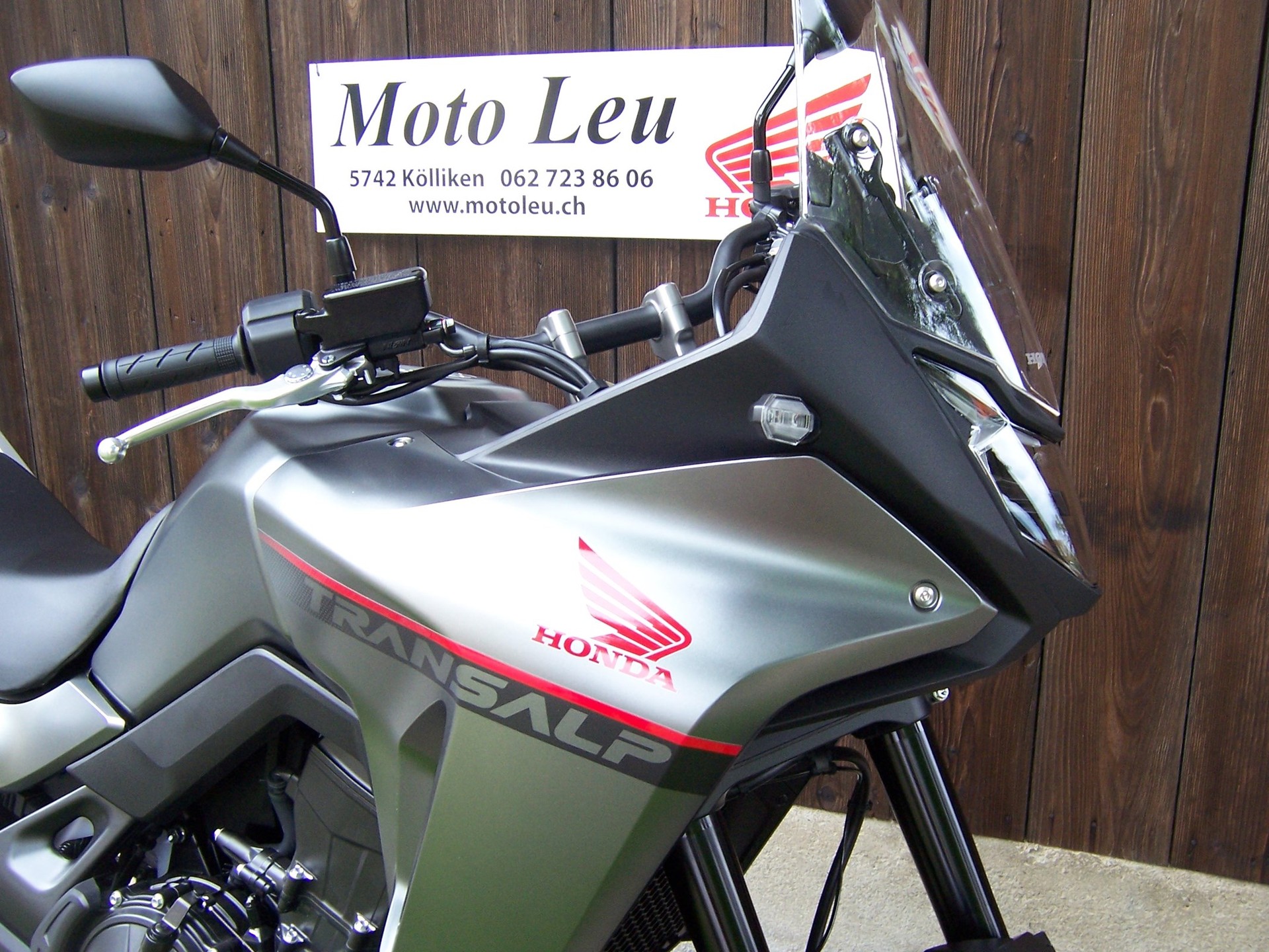 HONDA XL 750 Transalp-image-2