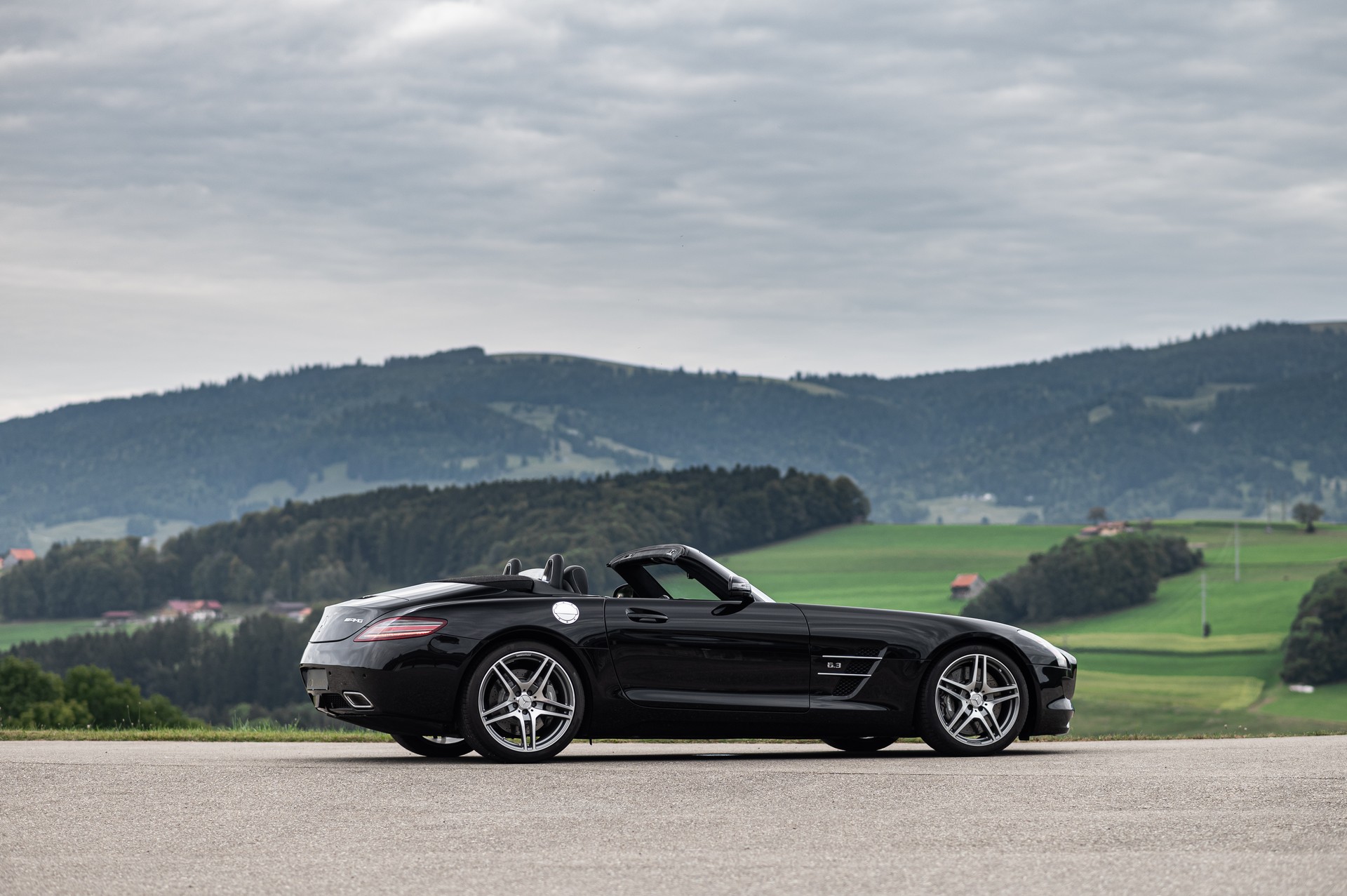 MERCEDES-BENZ SLS 63 AMG Speedshift-image-5