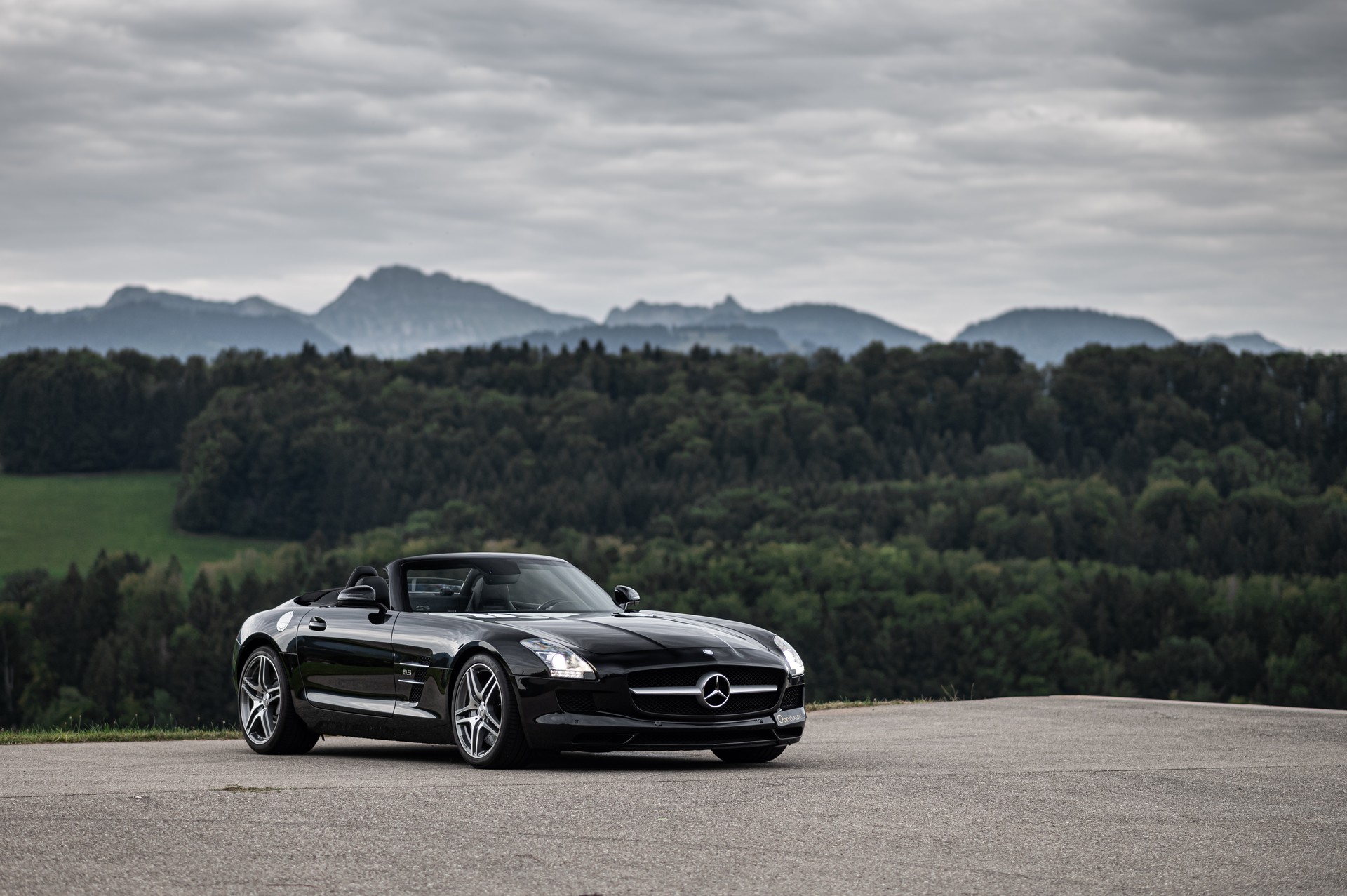 MERCEDES-BENZ SLS 63 AMG Speedshift-showroom-element-2