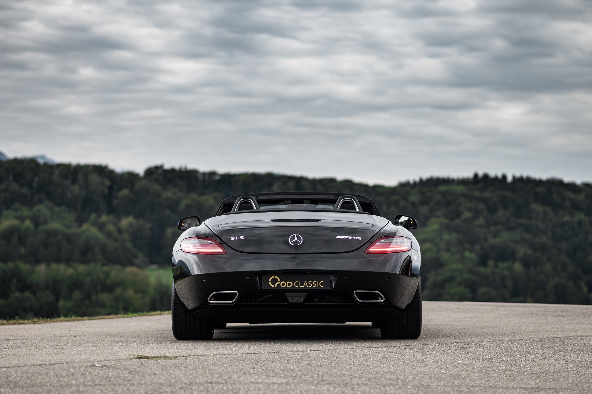 MERCEDES-BENZ SLS 63 AMG Speedshift-image-7