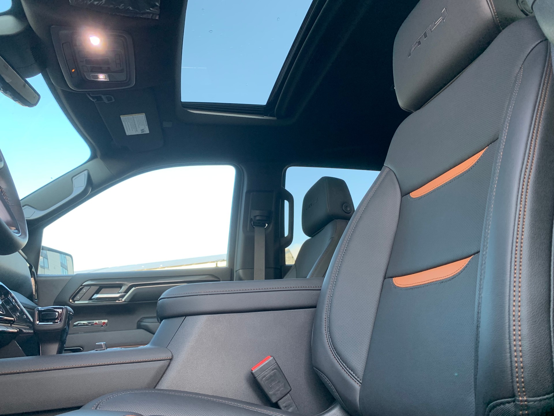 GMC Sierra 1500 AT4 Crew Cab 6.2l V8 MY25-image-11