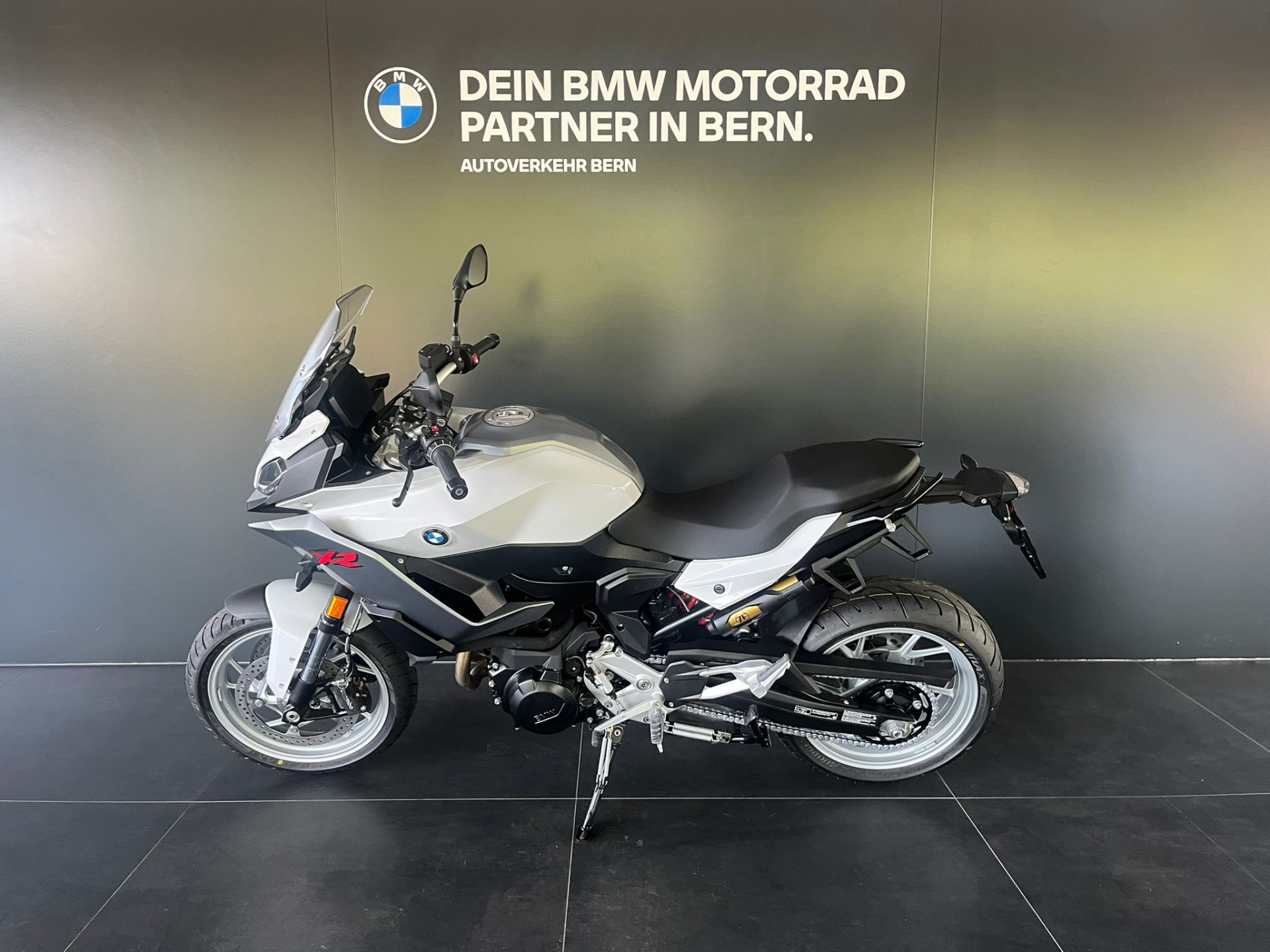 BMW F 900 XR A2 (35kW) ABS-image-3
