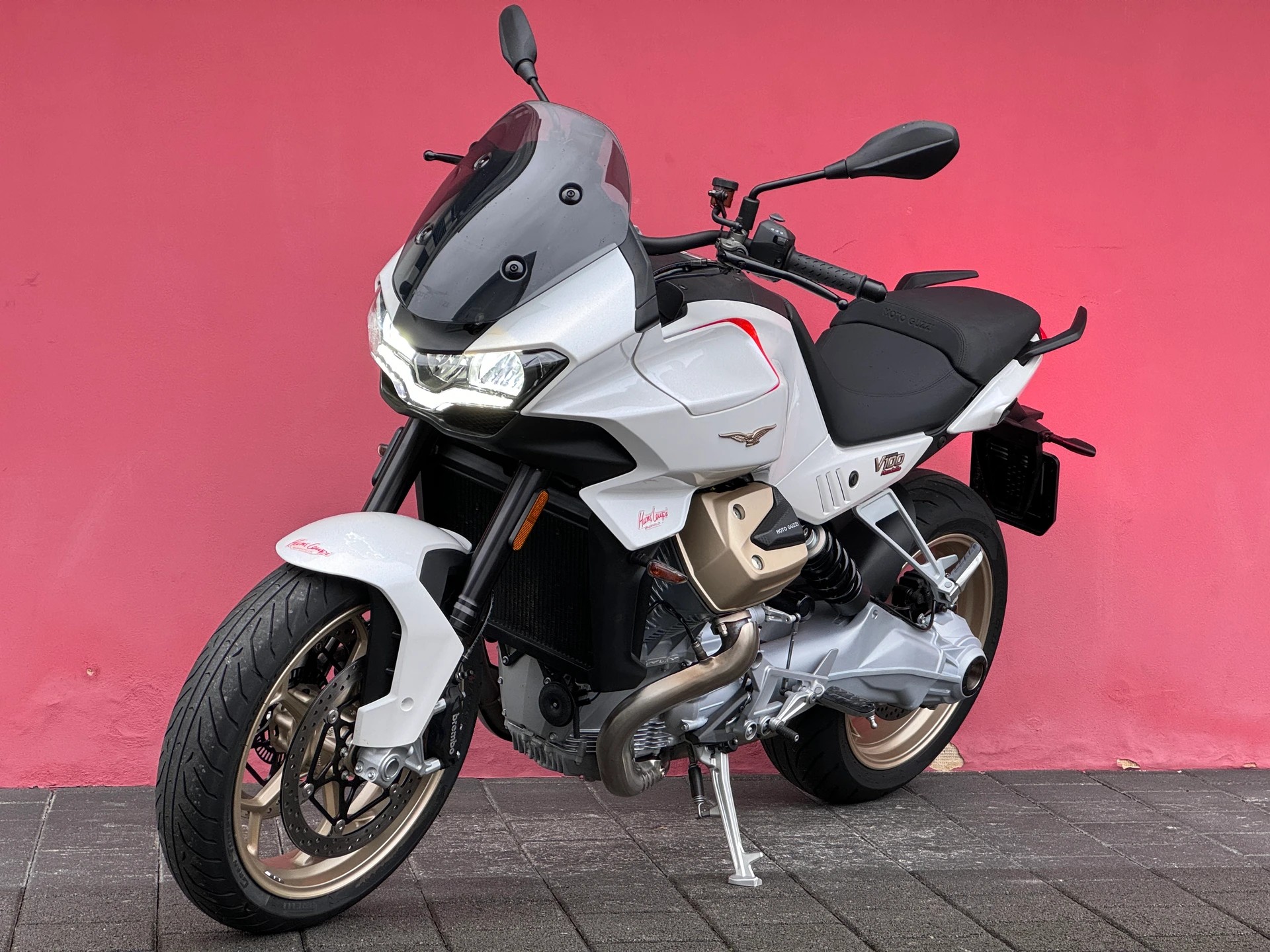 MOTO GUZZI V100 Mandello-image-3