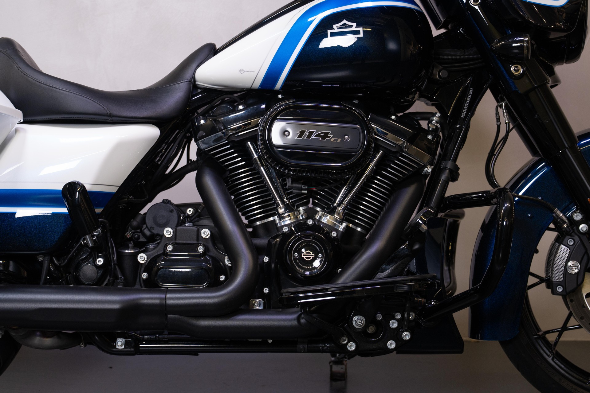 HARLEY-DAVIDSON FLHXS Street Glide Special Black Finish 114-image-5