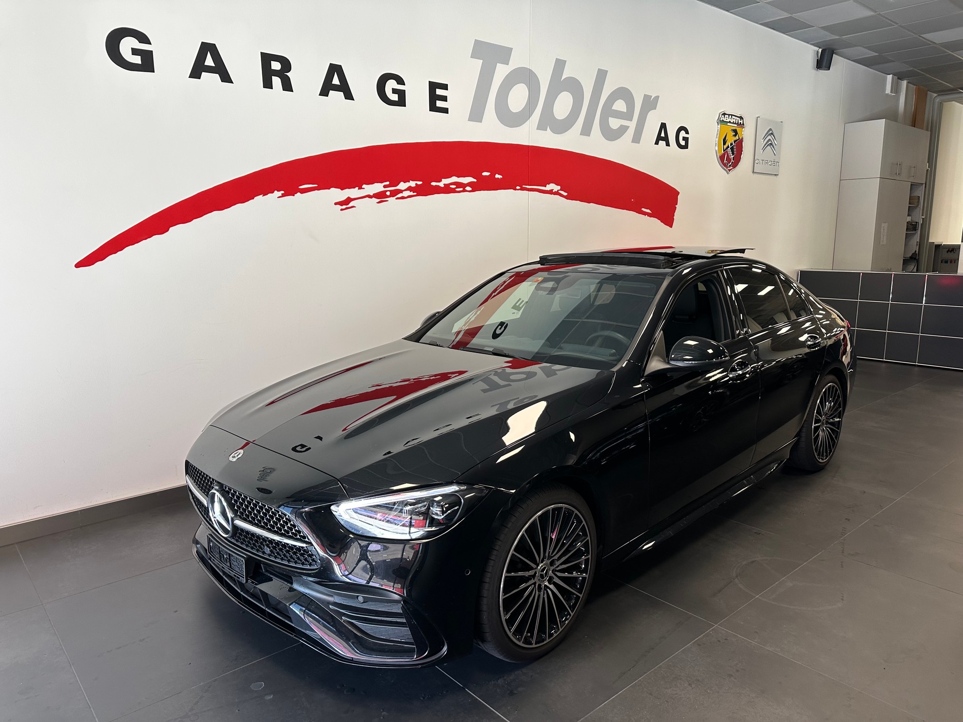 MERCEDES-BENZ C 220 d AMG Line 4 Matic-showroom-element-1