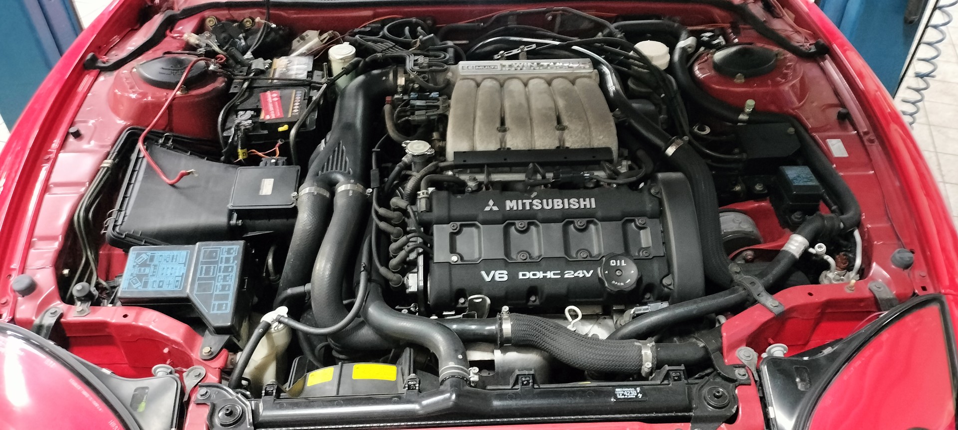 MITSUBISHI 3000 GT VR4 US Import-image-2