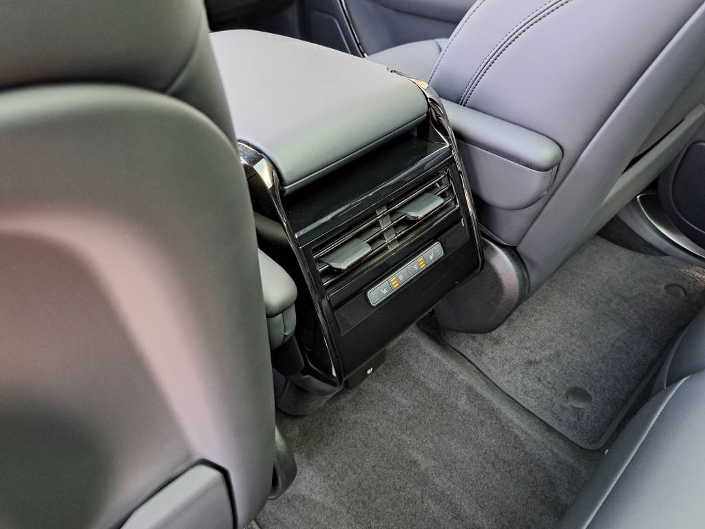 LAND ROVER Range Rover Sport 3.0 I6 P460e SE Dynamic-image-16