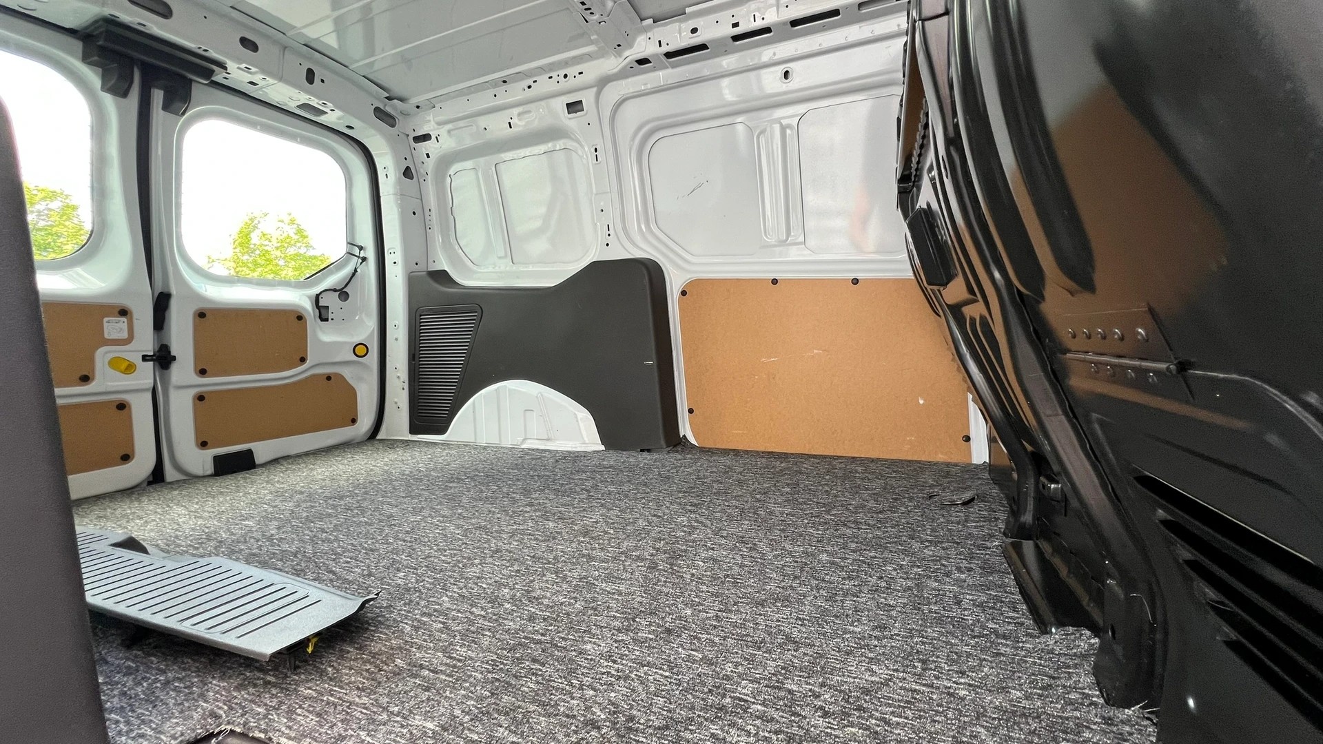 FORD TRANSIT CONNECT VAN T210 1.0 ECO BOOST TREND l 100 PS-image-23
