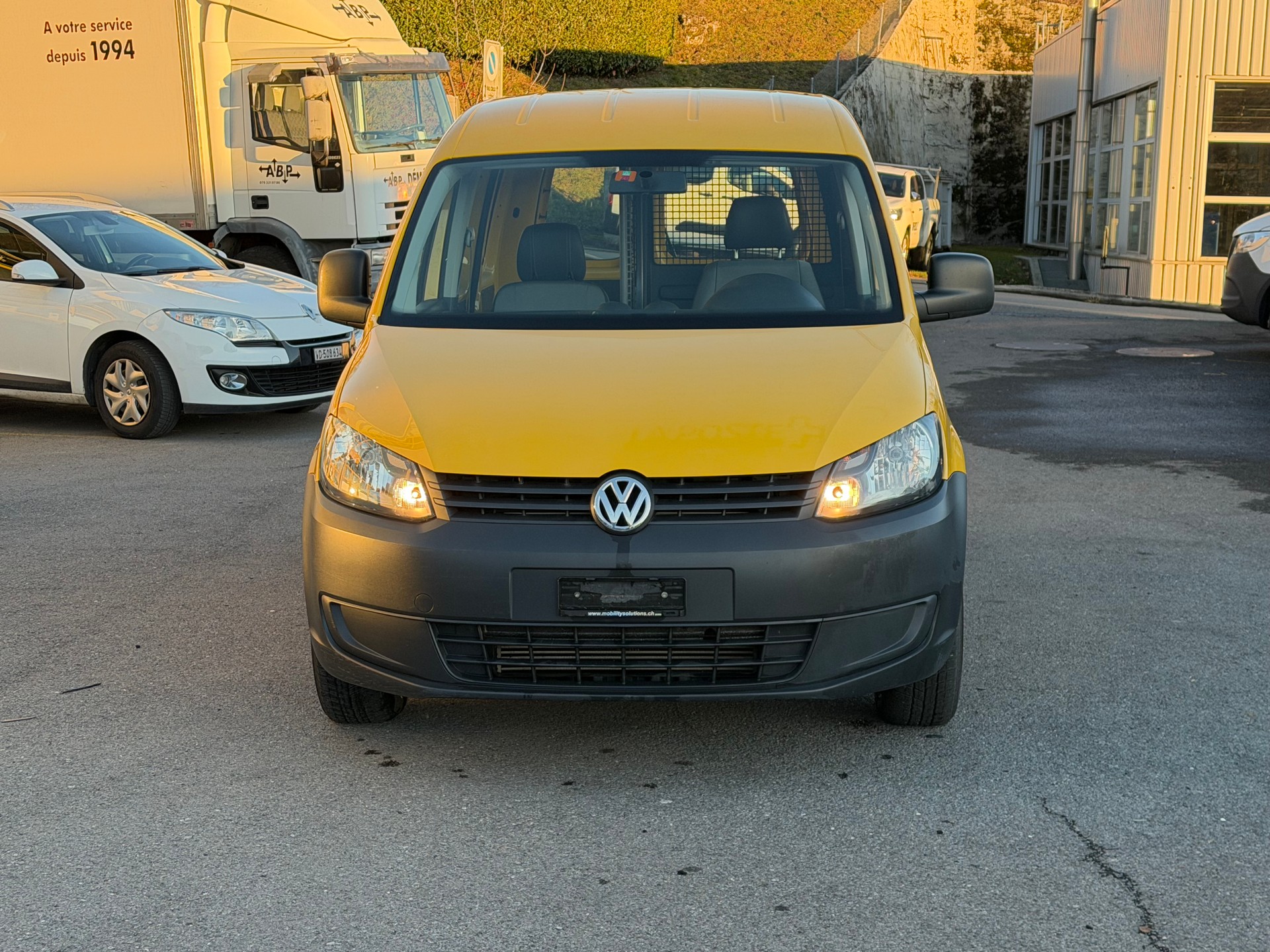 VW Caddy 4X4 2.0 diesel-image-6