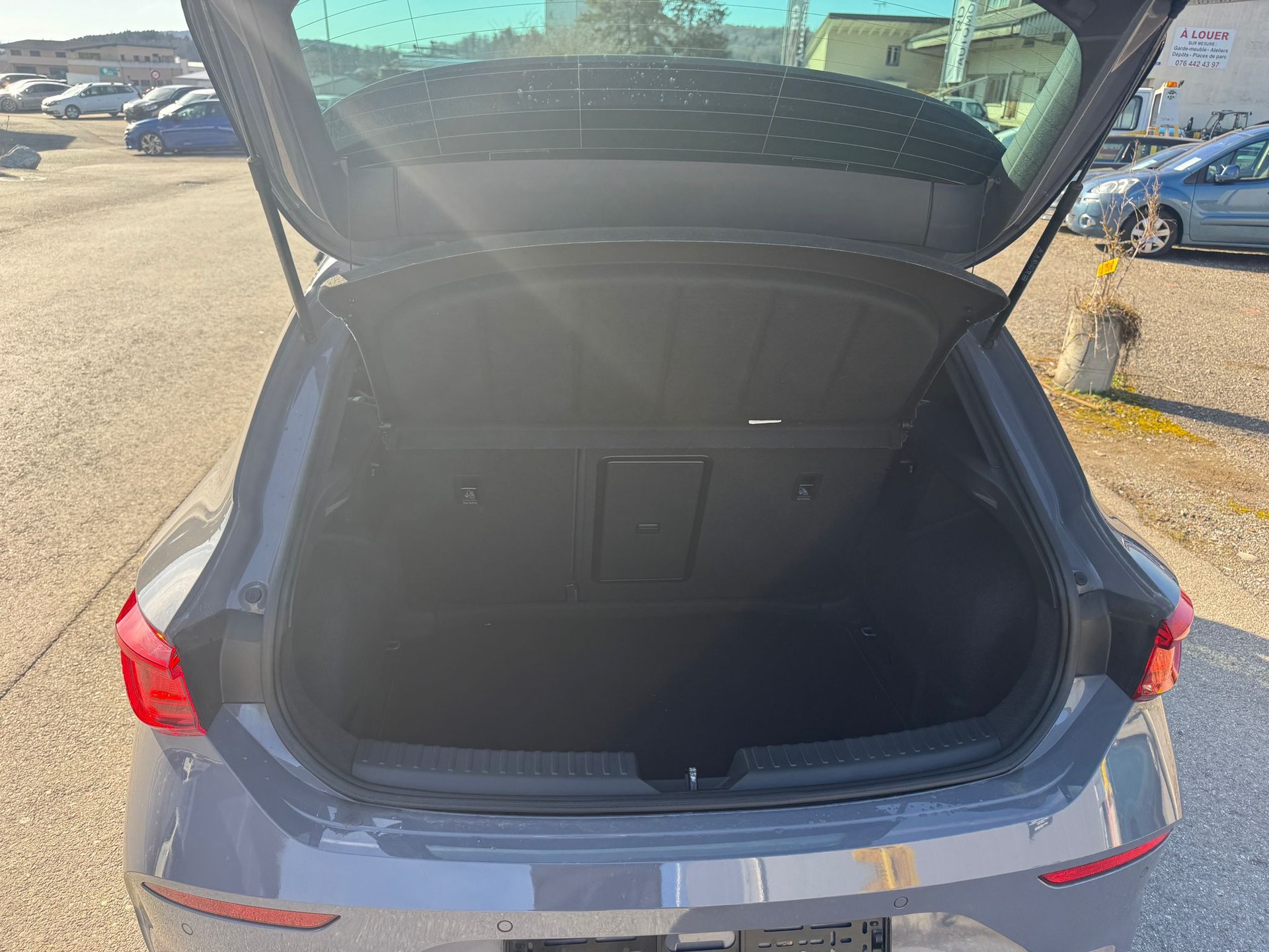 CUPRA LEON VZ 2.0 TSI DSG-image-6