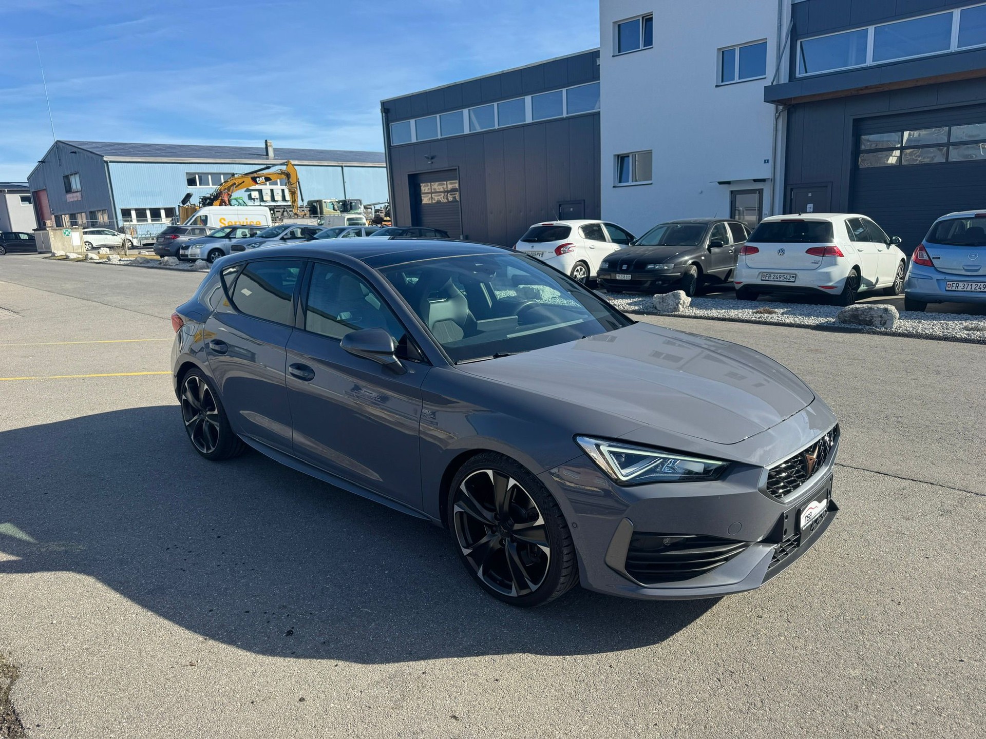 CUPRA LEON VZ 2.0 TSI DSG-showroom-element-3