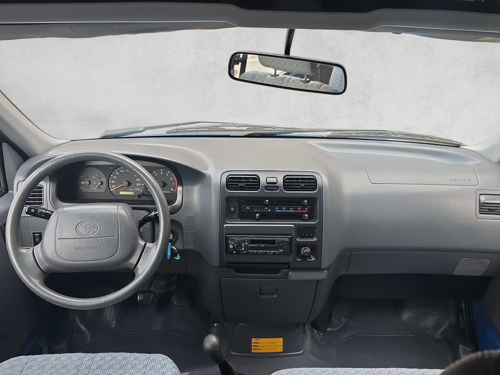TOYOTA Hiace 2.7 Kombi 4x4-image-4