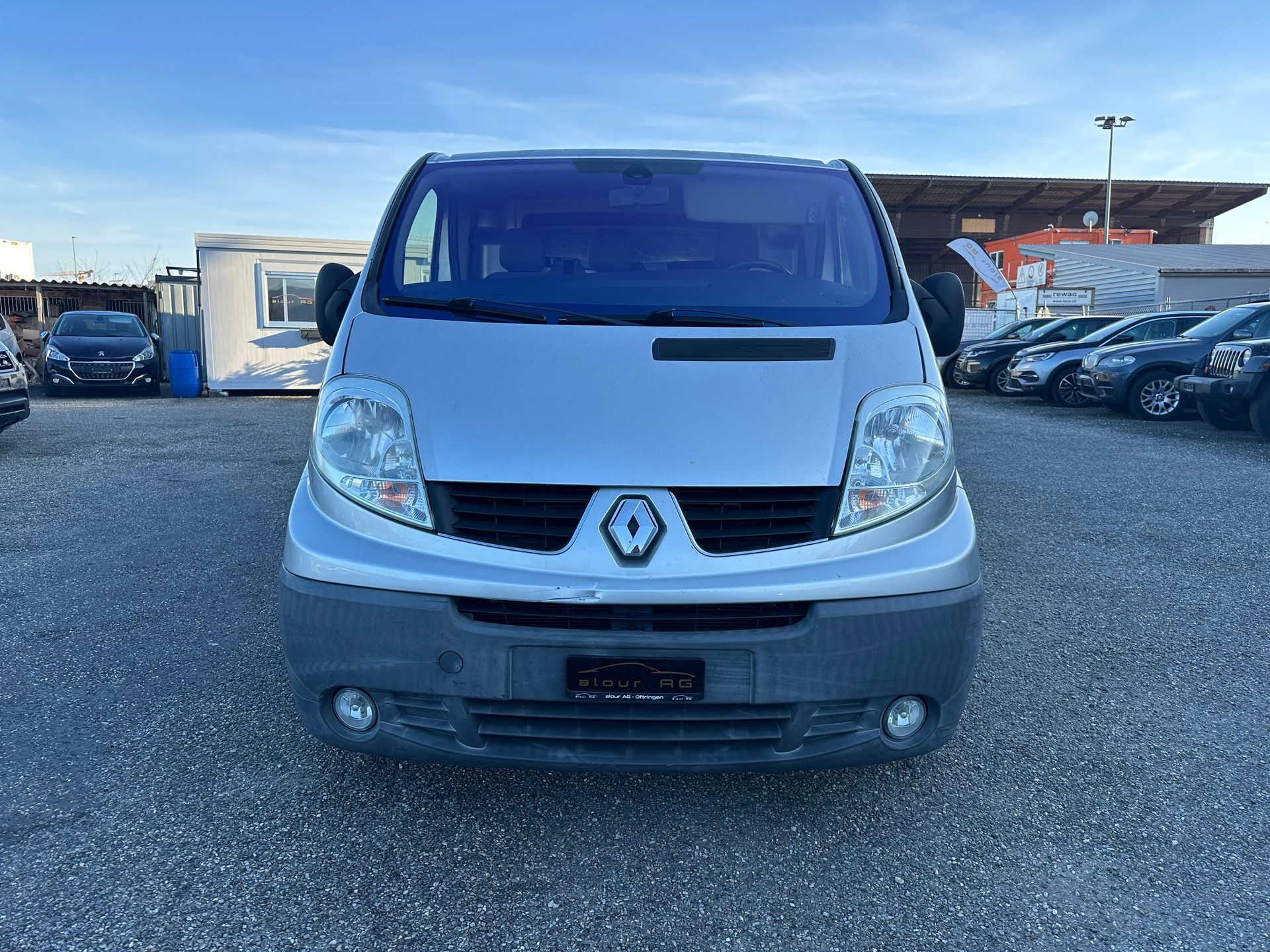 RENAULT Trafic 2.5 dCi 2.9t L1H1