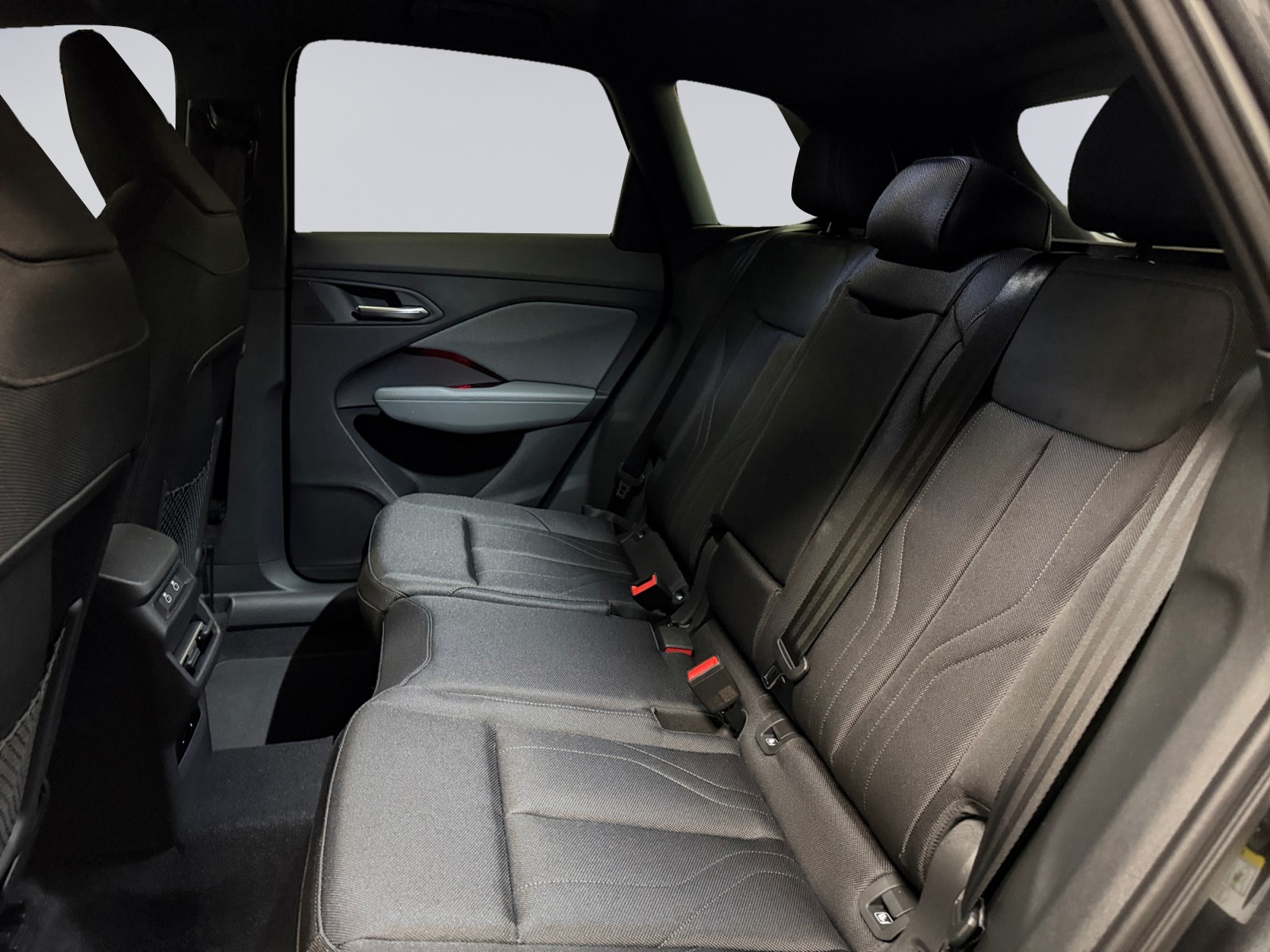 AUDI Q3 SUV 110 kW TFSI S tronic-image-10