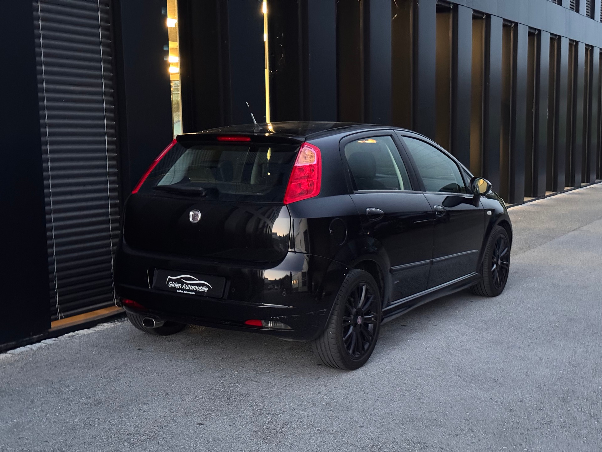 FIAT Punto 1.4 16V Turbo Sport-image-9