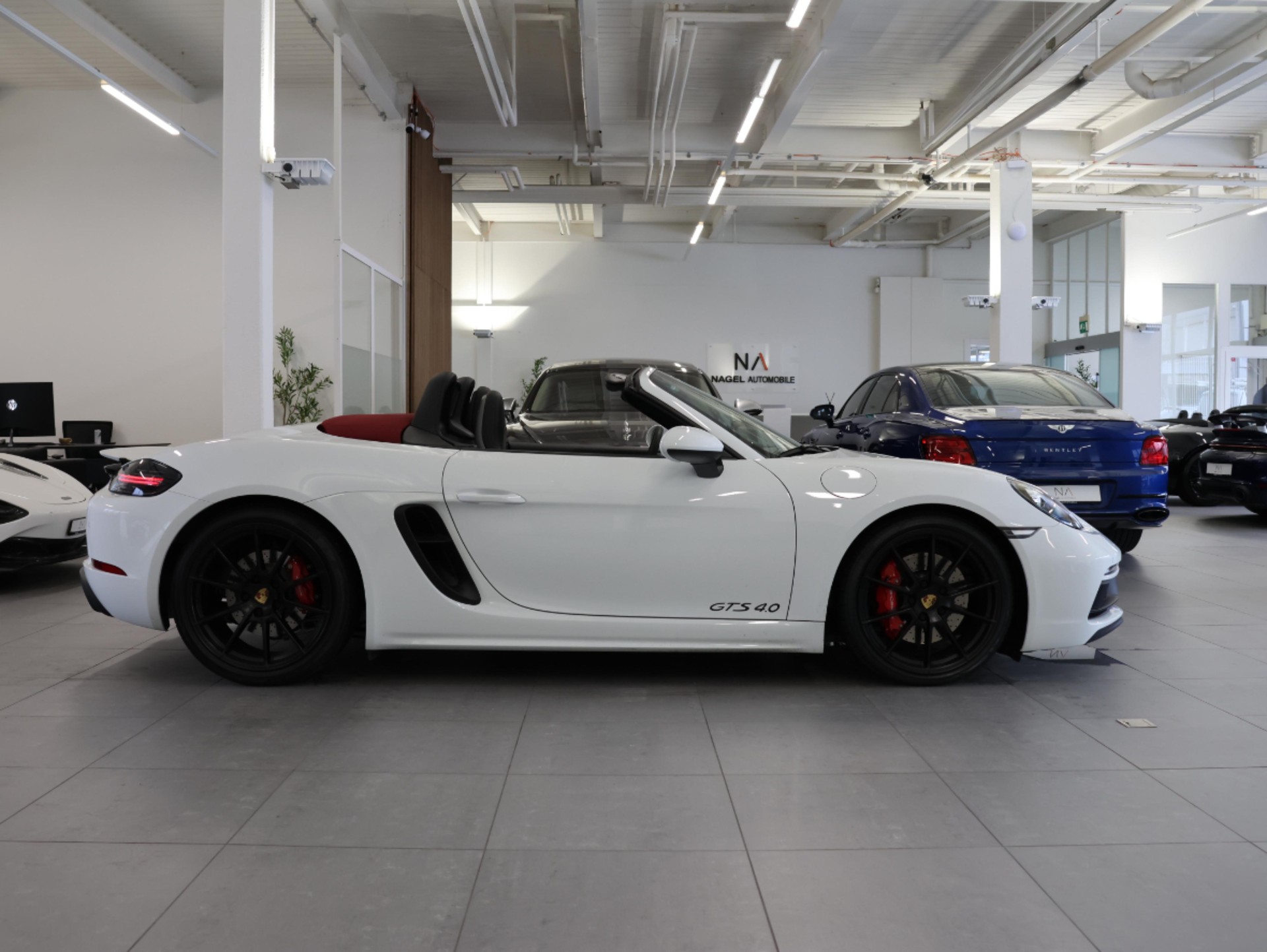 PORSCHE 718 Boxster GTS 4.0 PDK *Park-Assistent* *Beheizbares Lenkrad* *PCM*-image-7