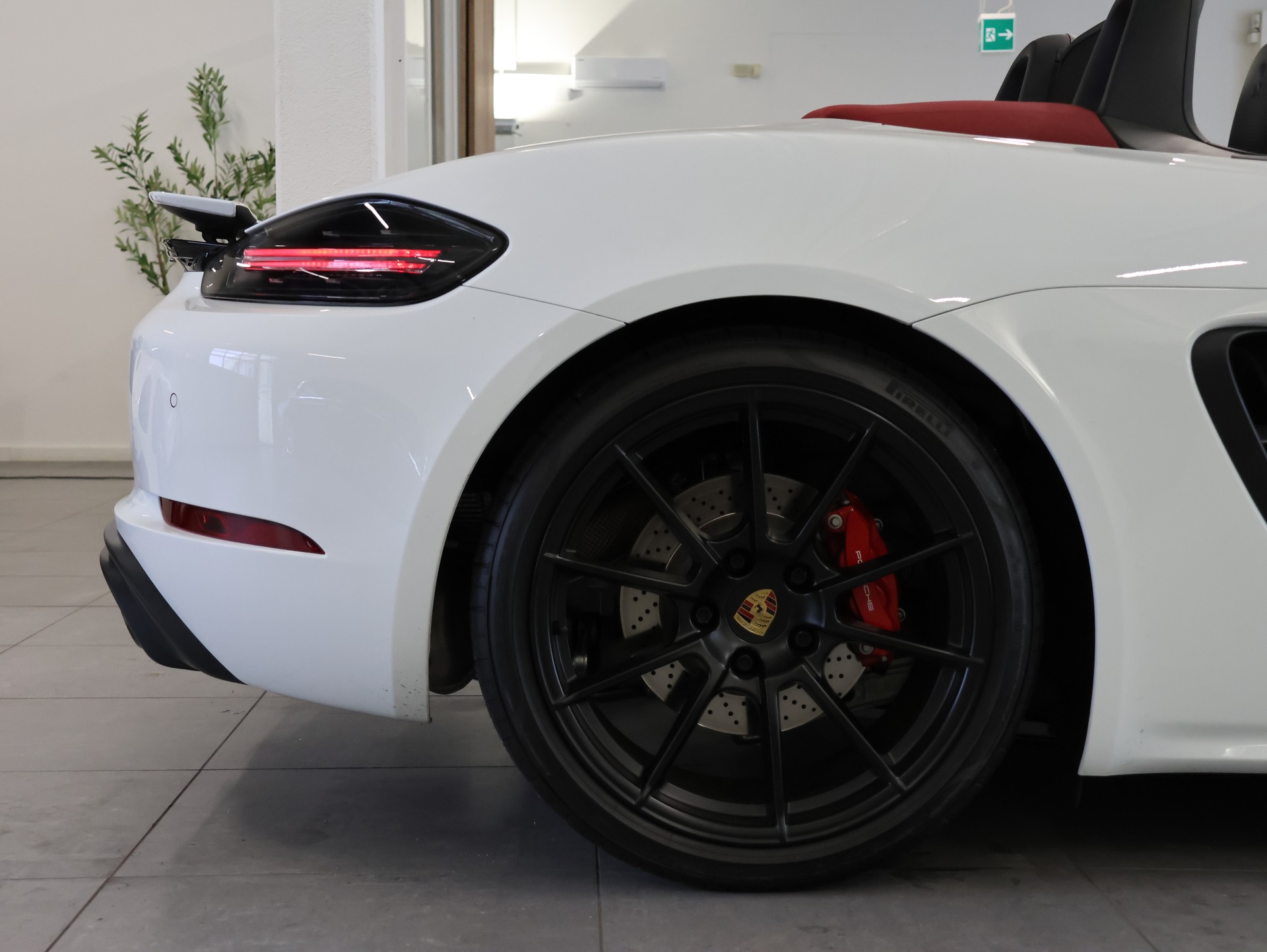 PORSCHE 718 Boxster GTS 4.0 PDK *Park-Assistent* *Beheizbares Lenkrad* *PCM*-image-13
