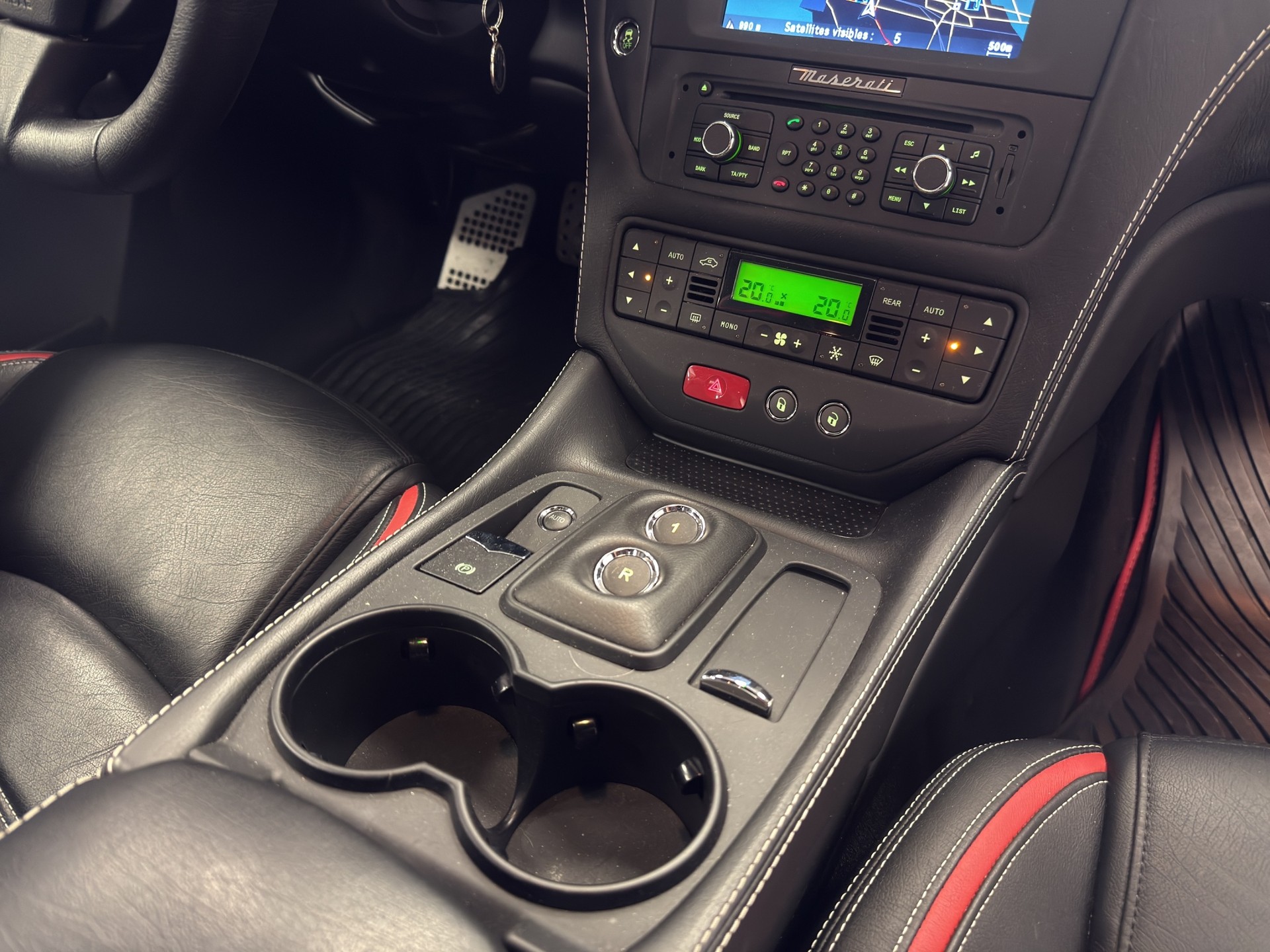 MASERATI GranTurismo MC Stradale Centenial Edition-image-11