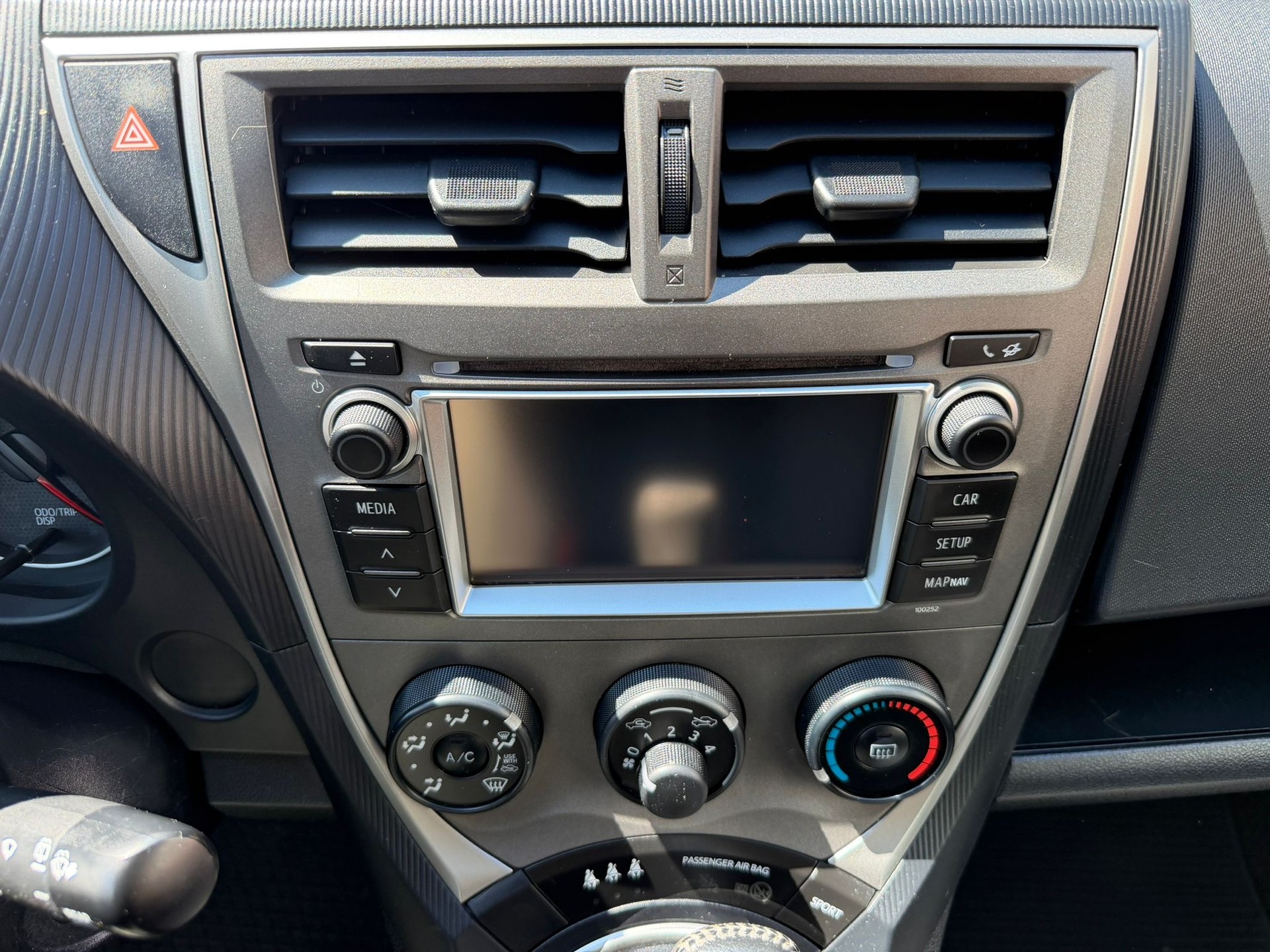 TOYOTA Verso-S 1.33 Linea Sol Multidrive S-image-10