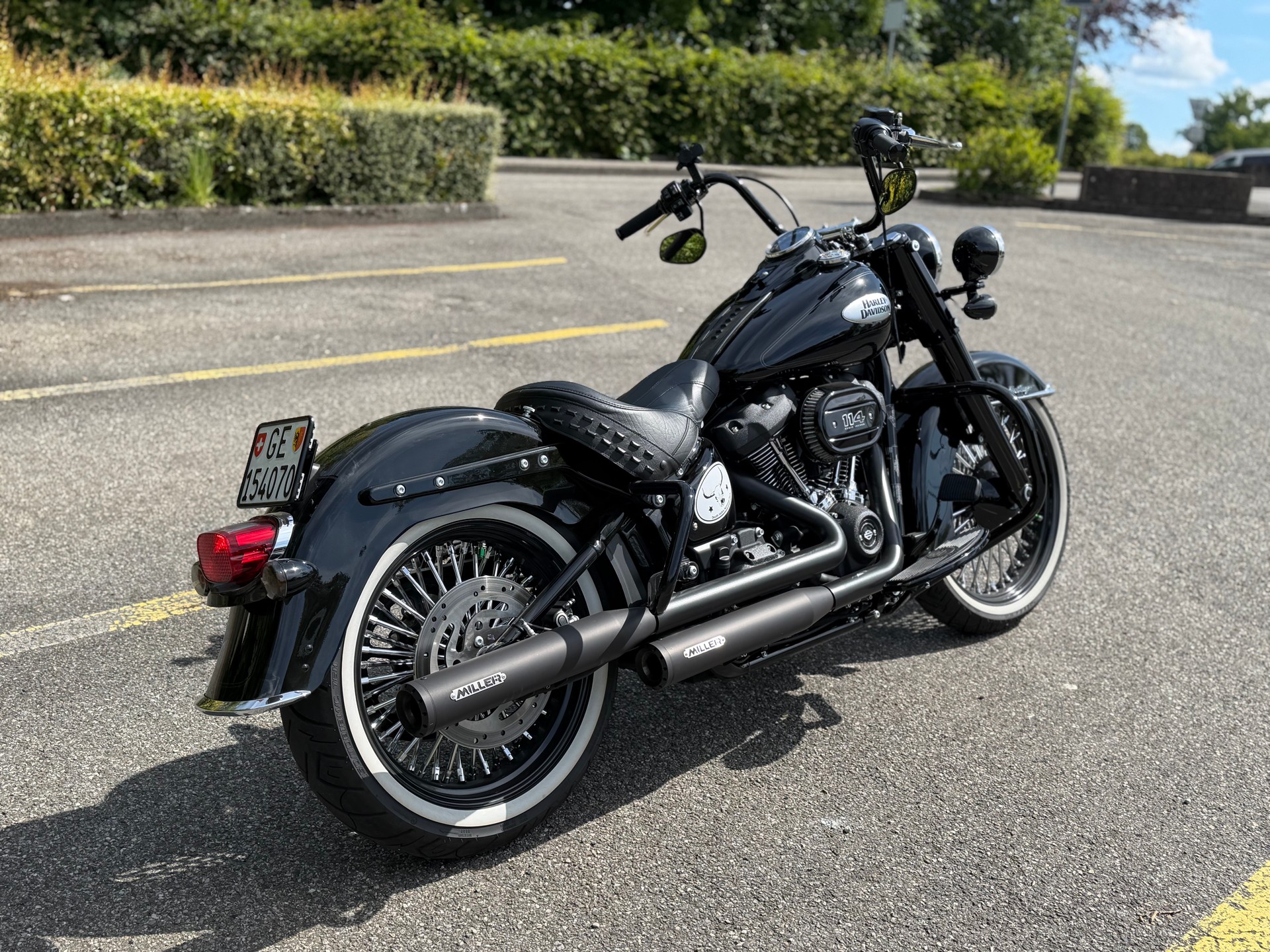 HARLEY-DAVIDSON FLHCS Heritage Classic 114 Black Finish-image-9