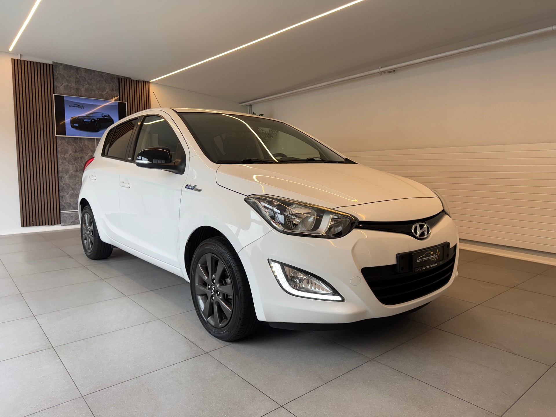 HYUNDAI i20 1.4 GO!**CH-Fahrzeug**-showroom-element-1