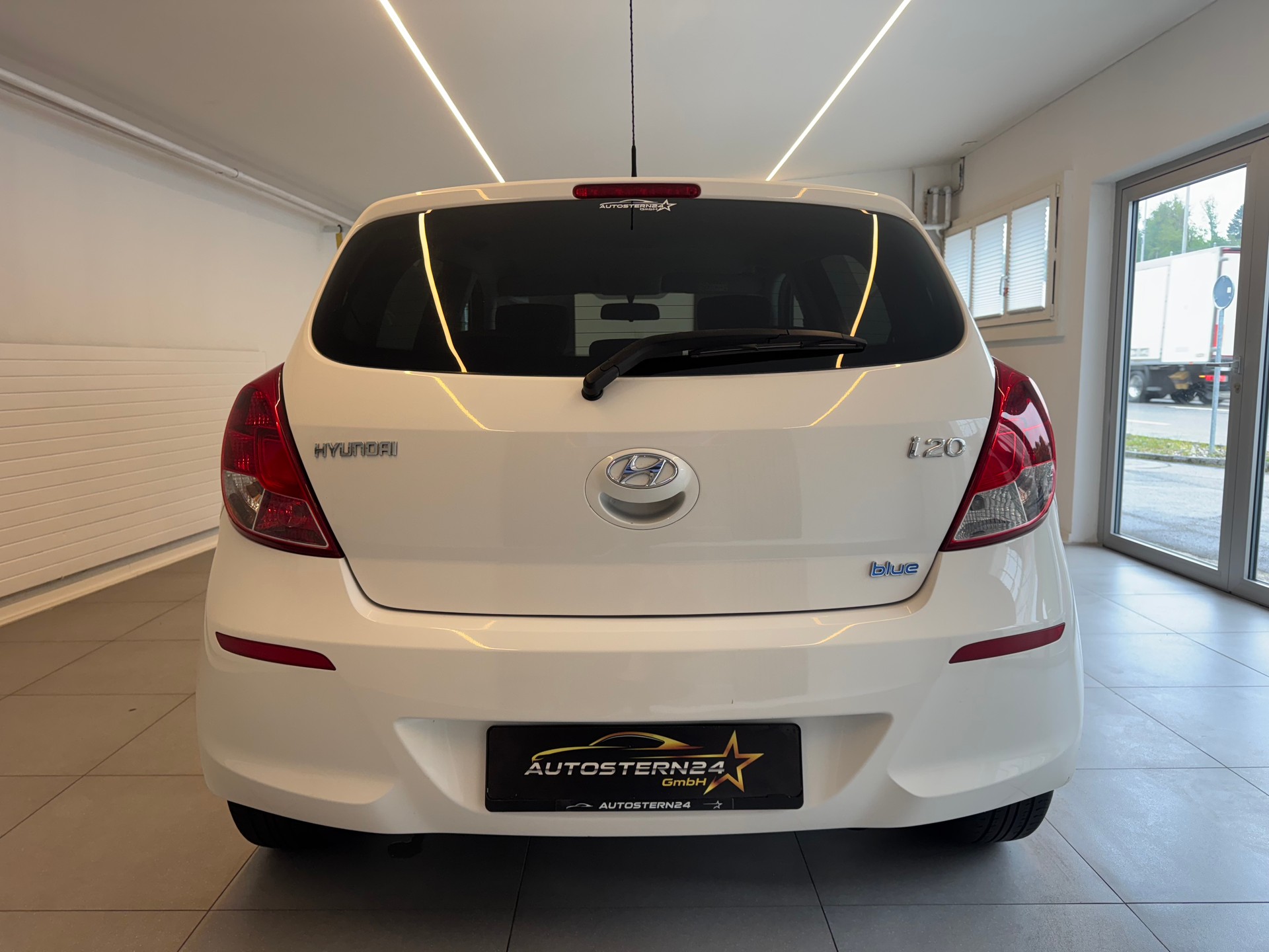 HYUNDAI i20 1.4 GO!**CH-Fahrzeug**-showroom-element-3