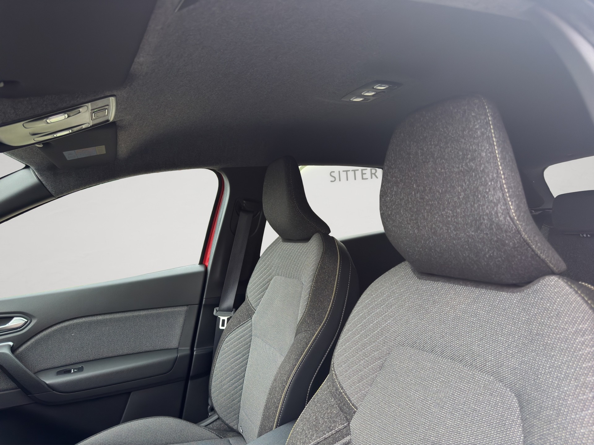 RENAULT Captur 1.3 TCe Techno EDC-image-22