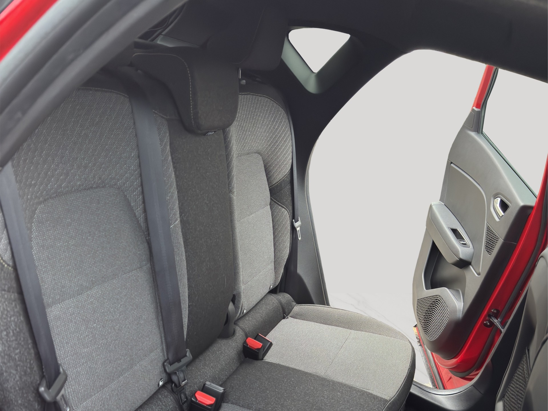 RENAULT Captur 1.3 TCe Techno EDC-image-17