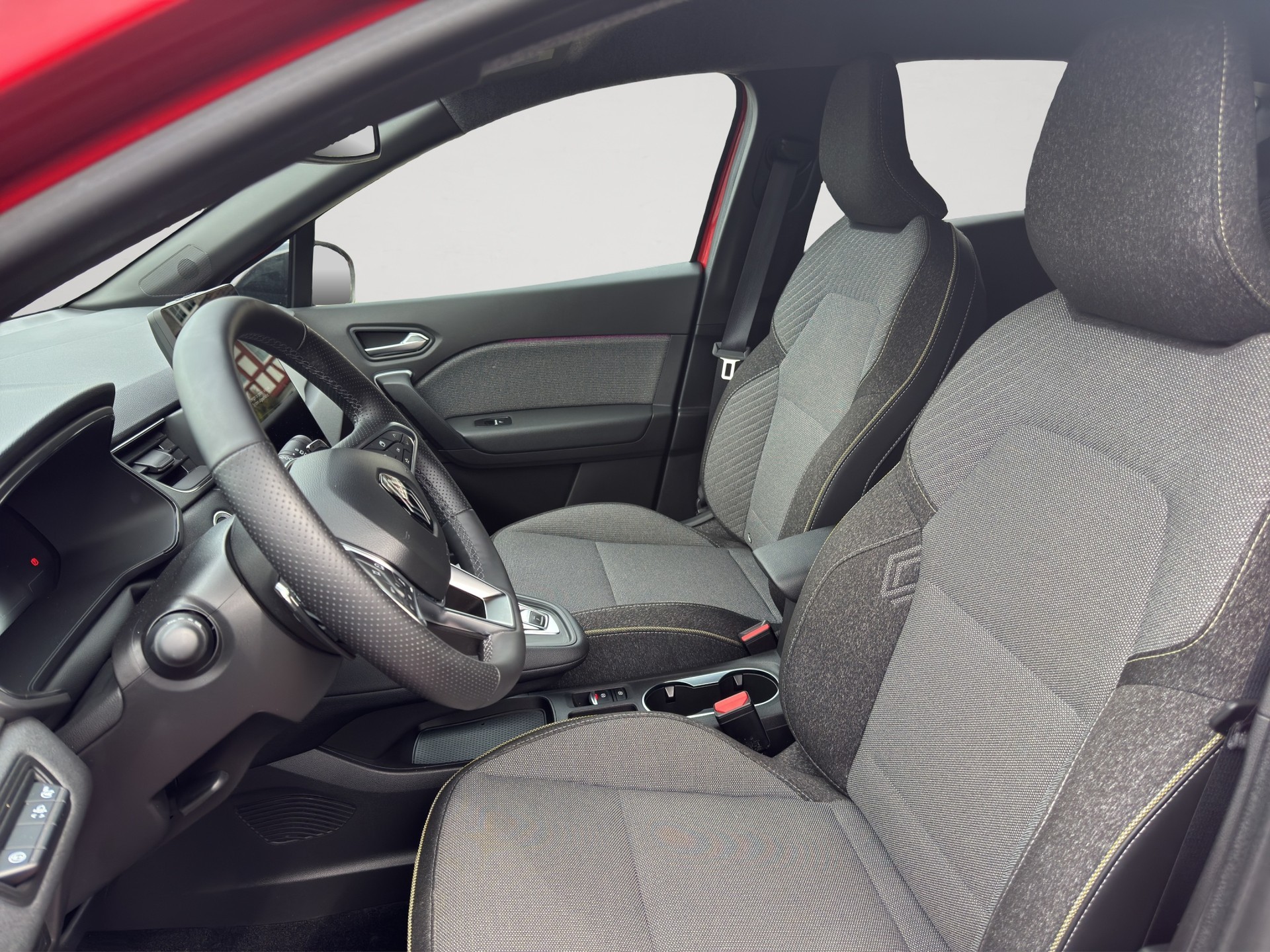 RENAULT Captur 1.3 TCe Techno EDC-image-8