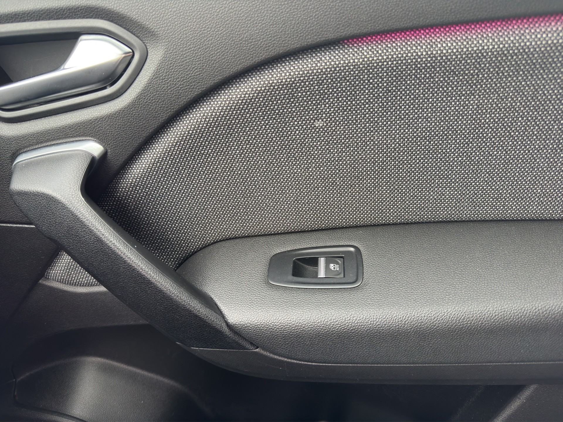 RENAULT Captur 1.3 TCe Techno EDC-image-21