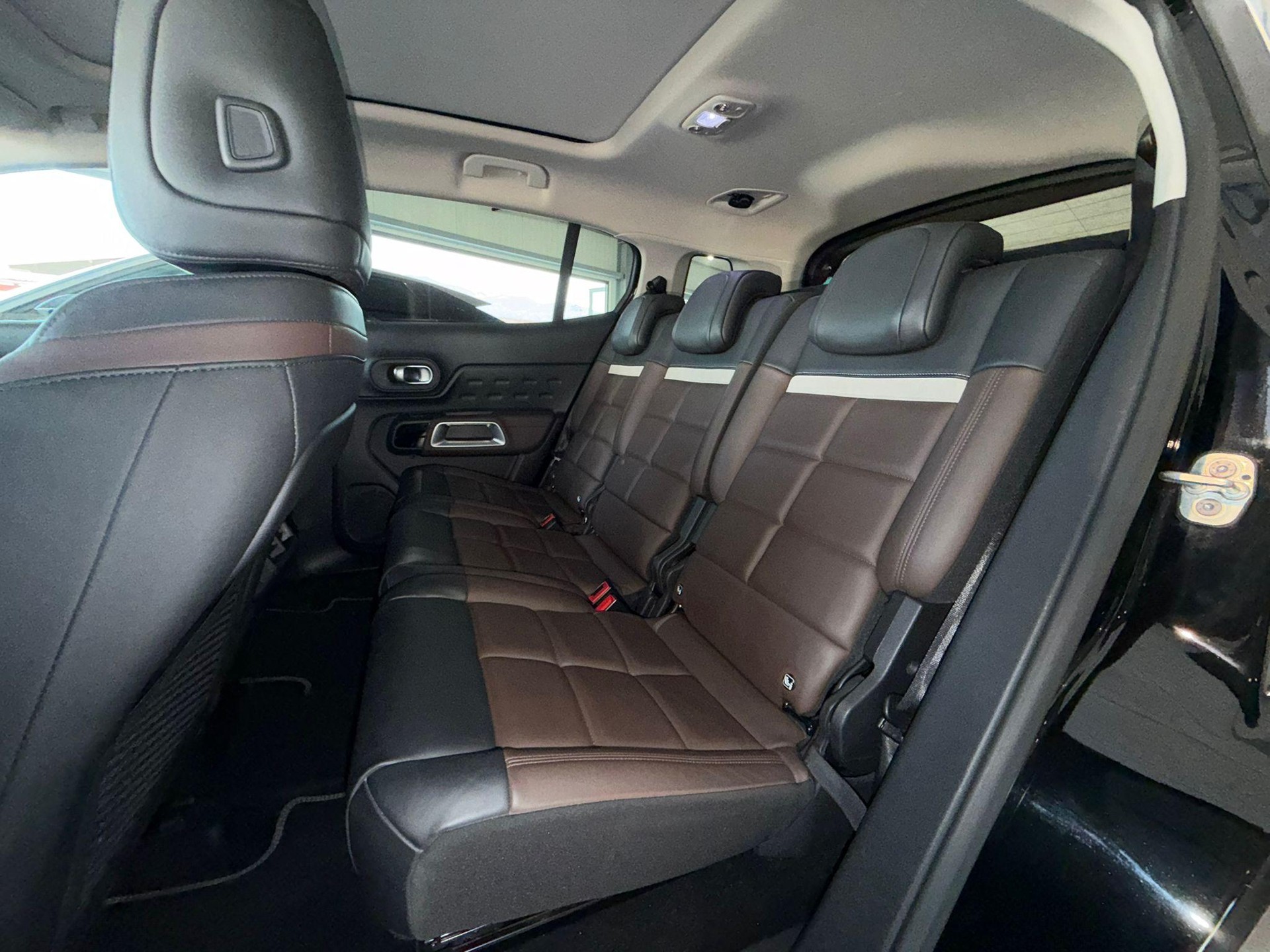 CITROEN C5 Aircross 2.0 BlueHDi Shine-image-9