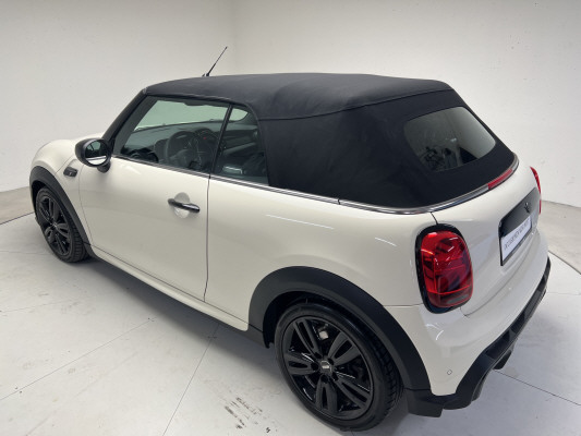 MINI Cooper S Cabriolet-image-13