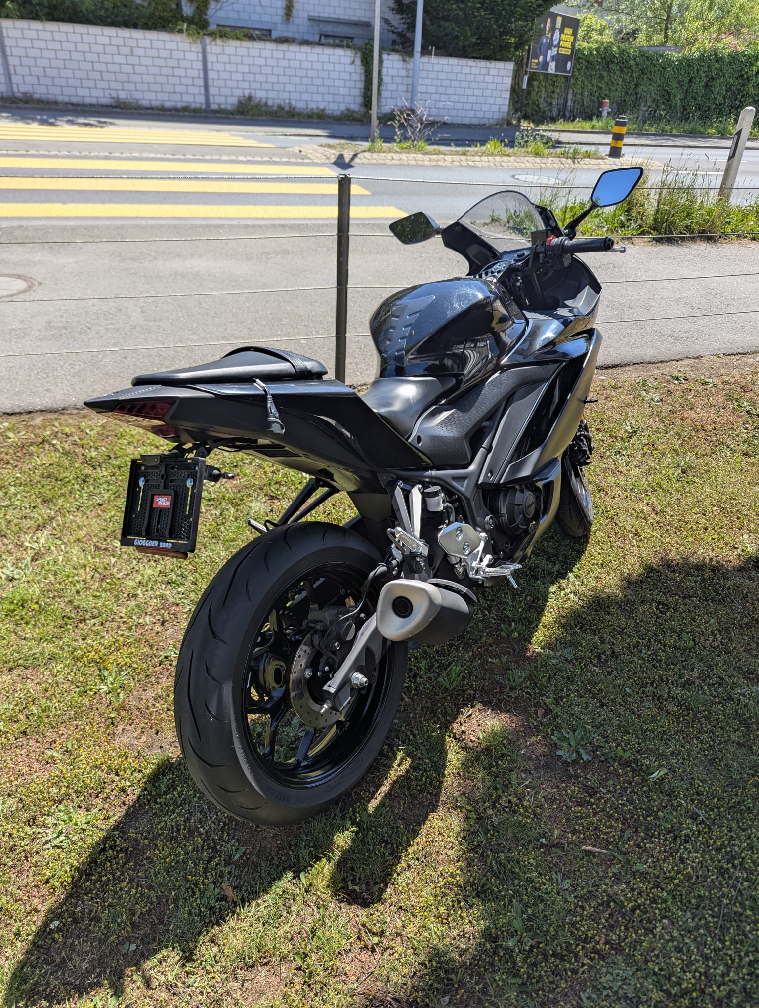 YAMAHA YZF-R3-image-2