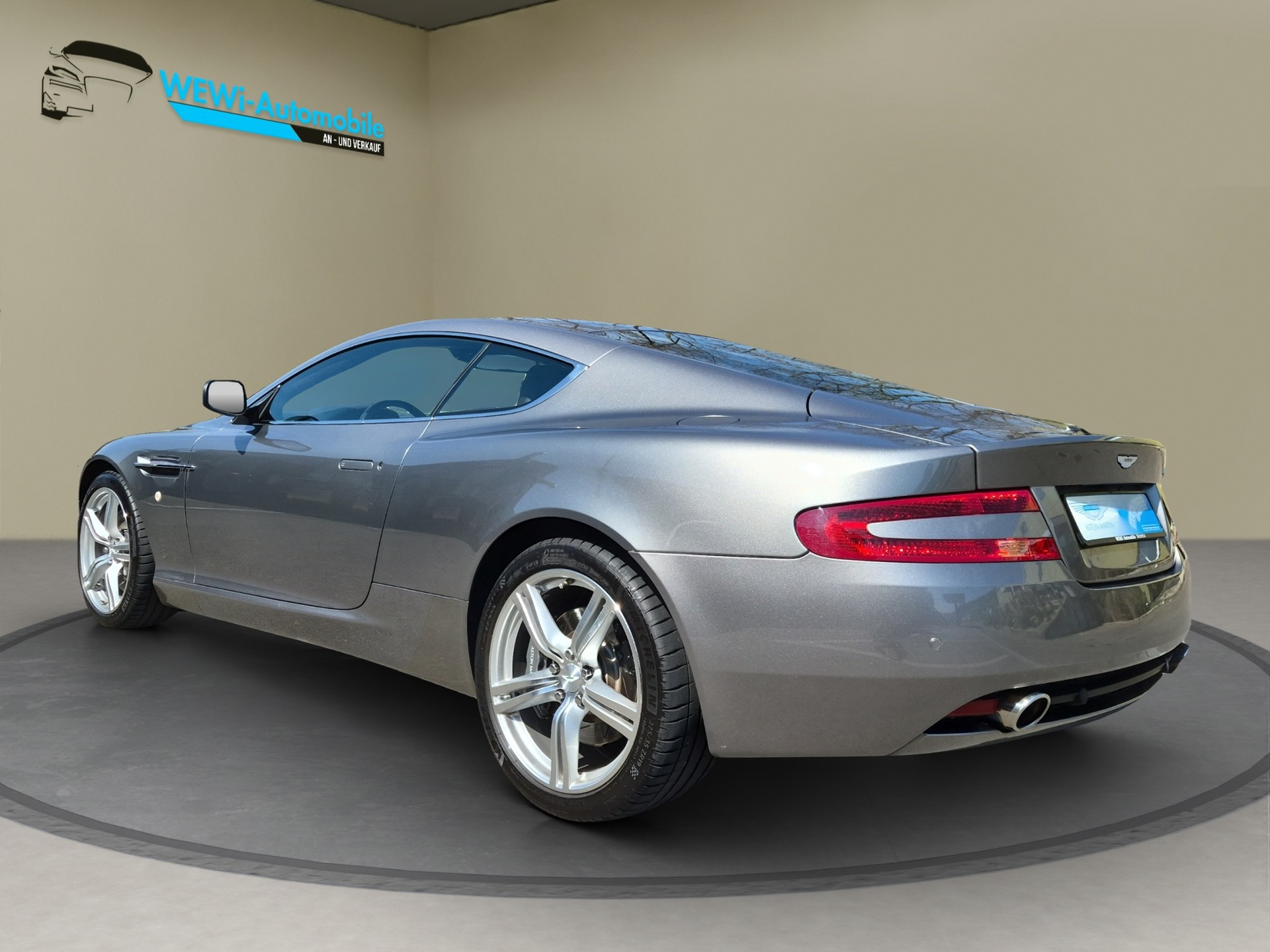 ASTON MARTIN DB9 Touchtronic 2-image-4