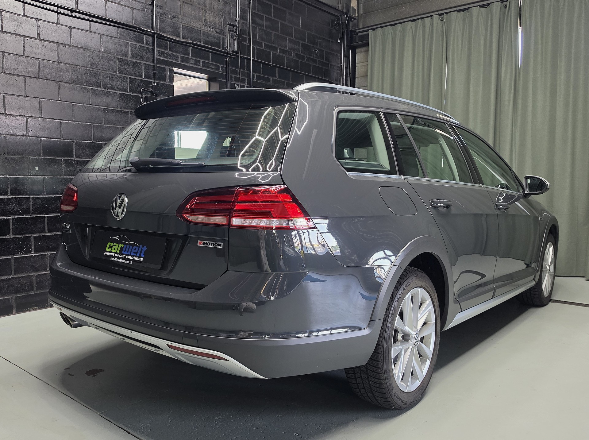 VW Golf VII Alltrack 2.0 TDI DSG 4motion-image-2