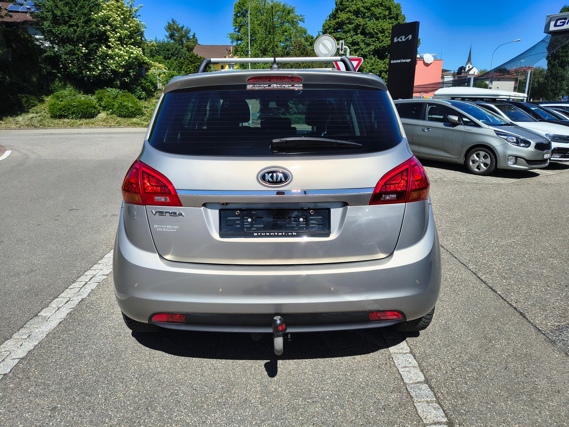 KIA Venga 1.6 CVVT Swiss Champion-image-4